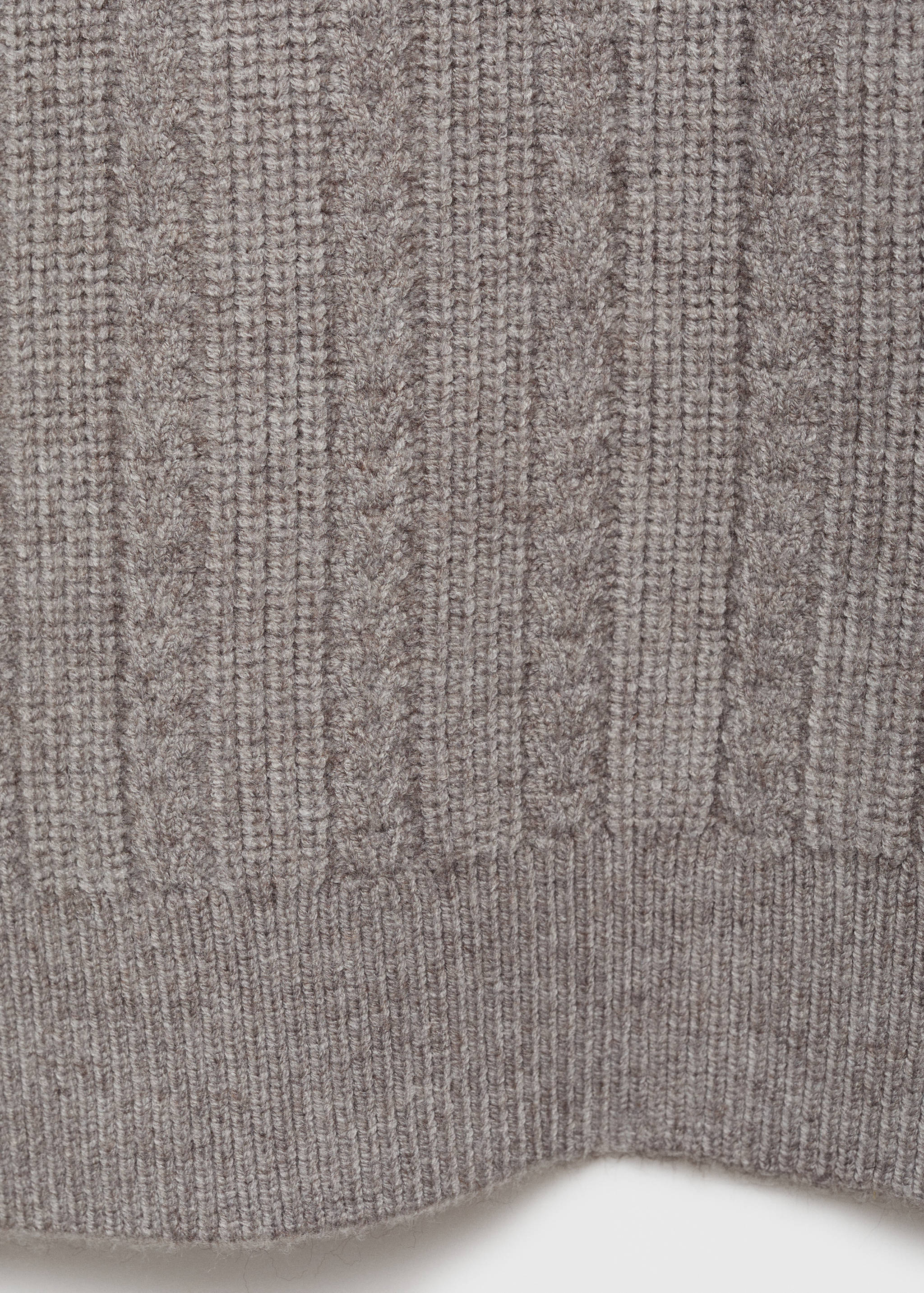 Combined knitted sweater - Details of the article 0