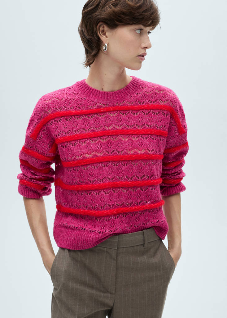 Two-tone sweater with lace design