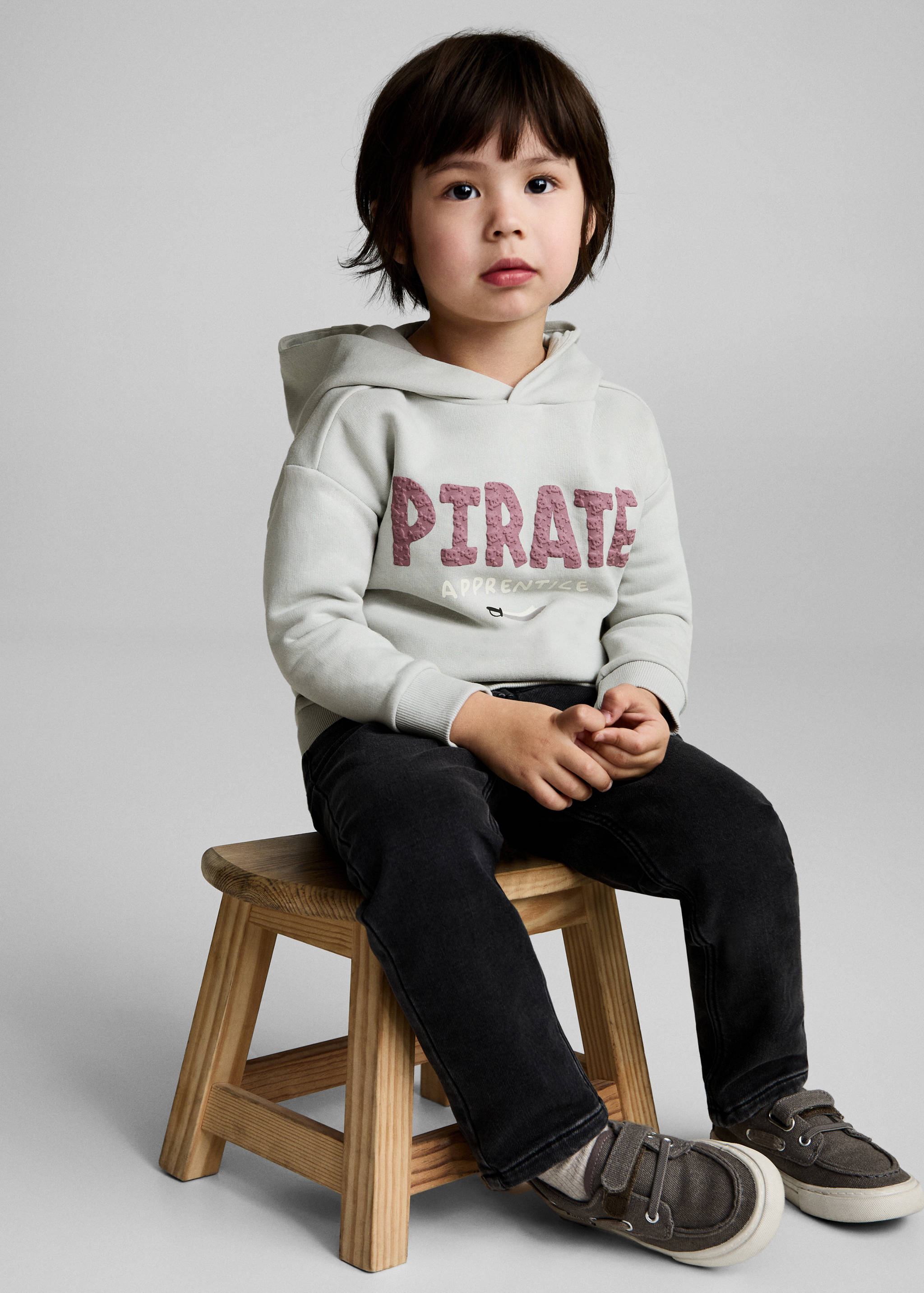 Collegetröja relief design - Detaljer om artikeln 2