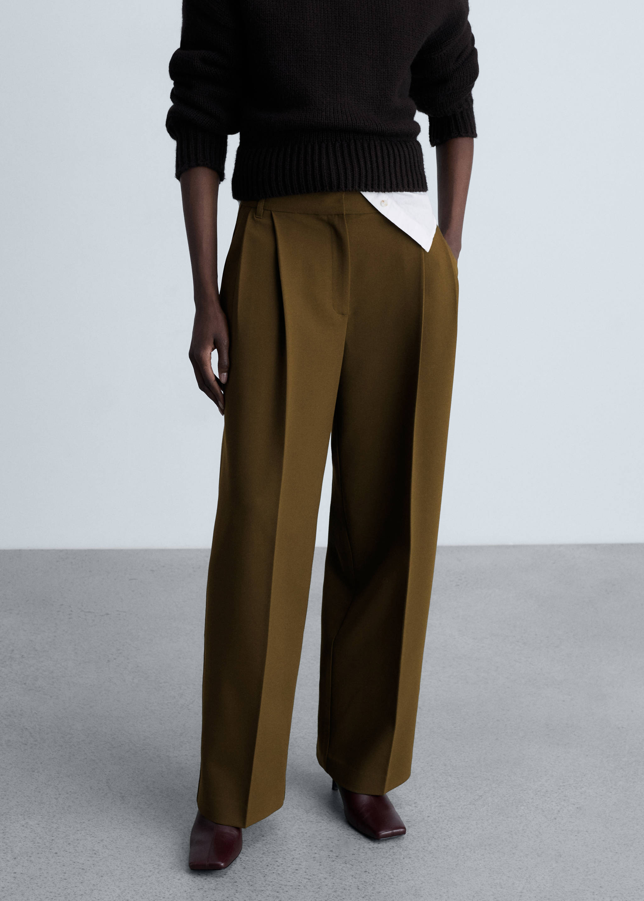 Pantalon droit pinces - Plan moyen