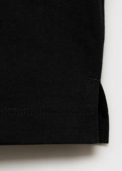 V-neck T-shirt — Black 7