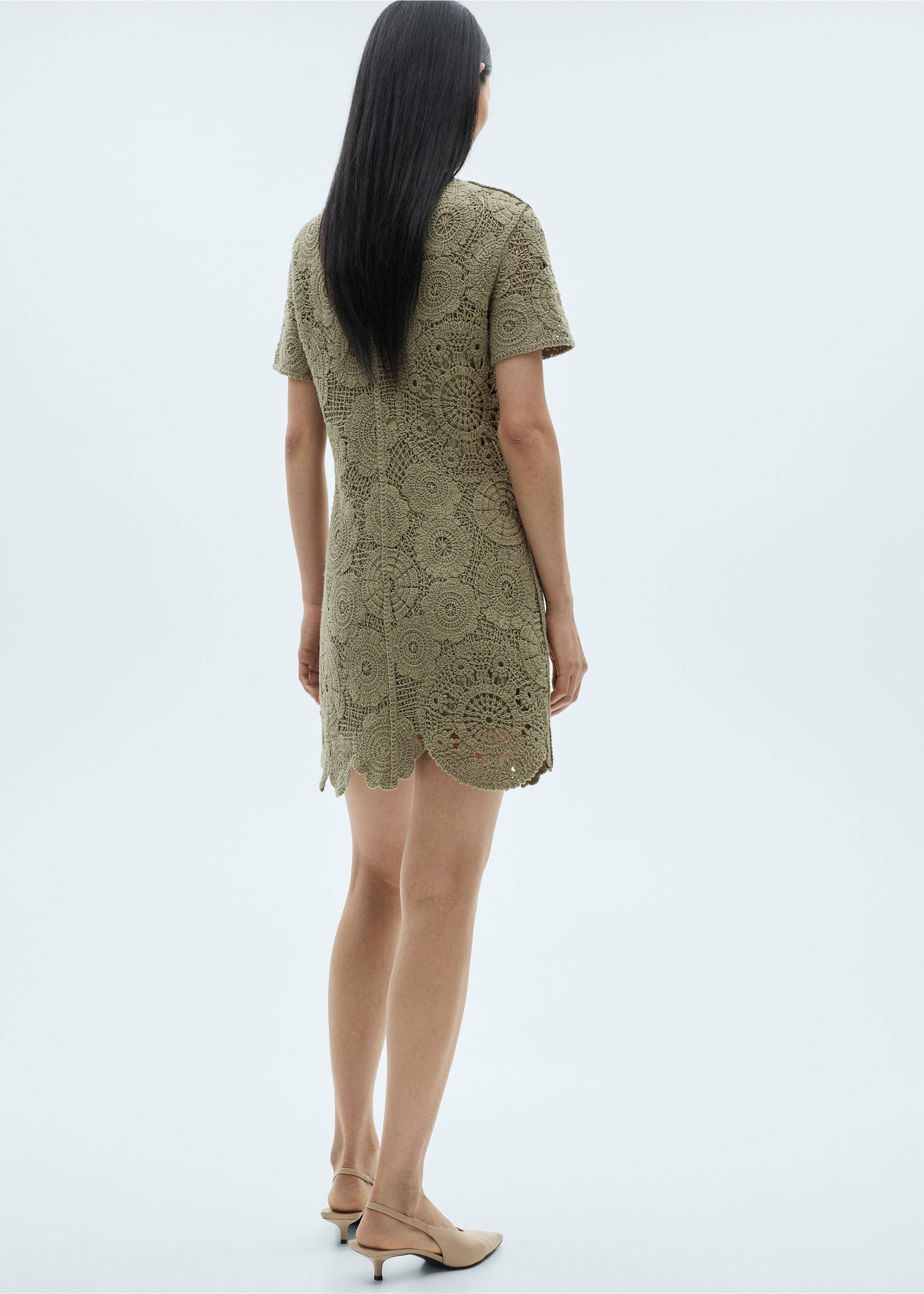 Crochet knitted dress - Reverse of the article, Khaki. Ref: 87012533-00.
