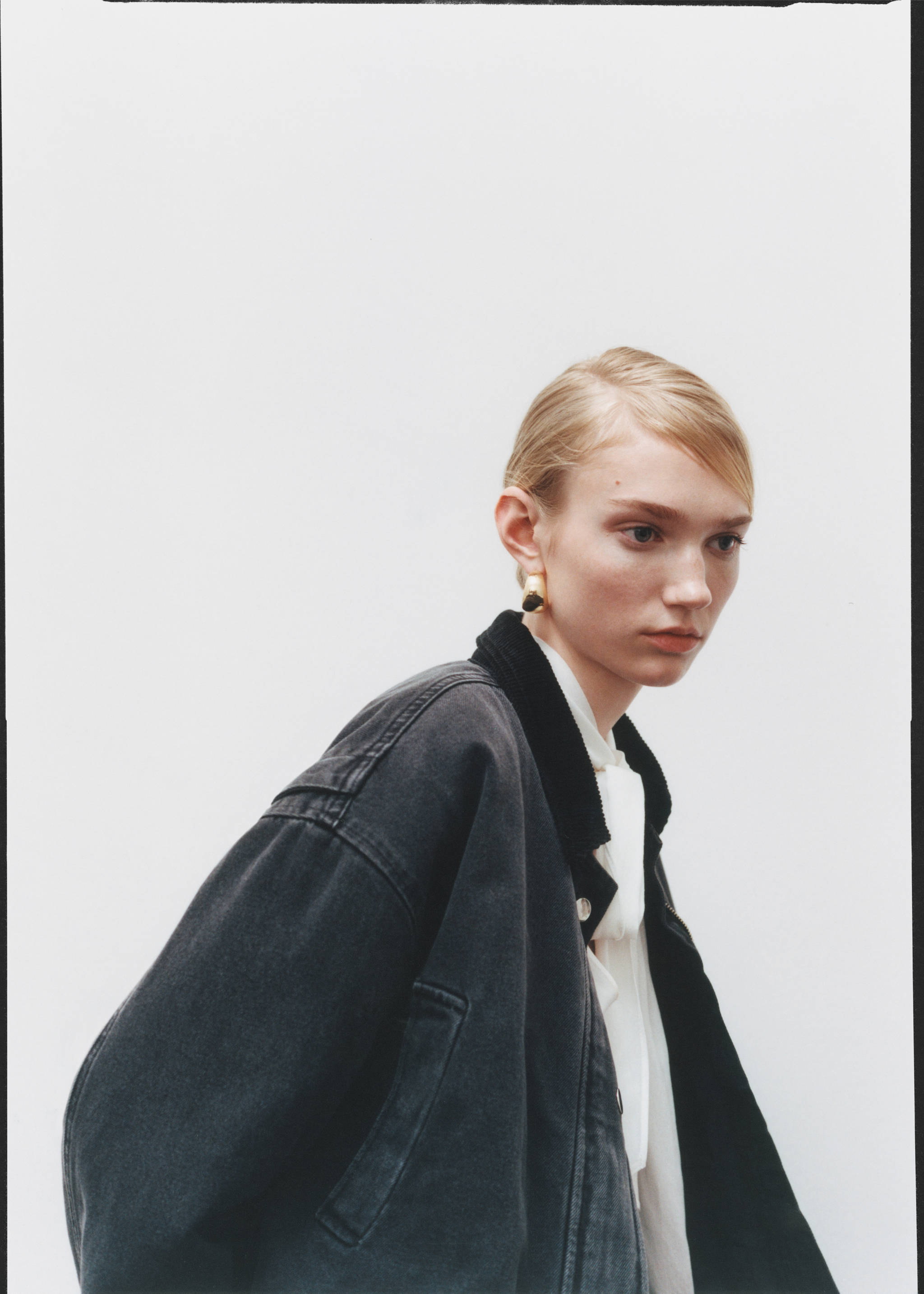 Volume hoop earrings - General plane