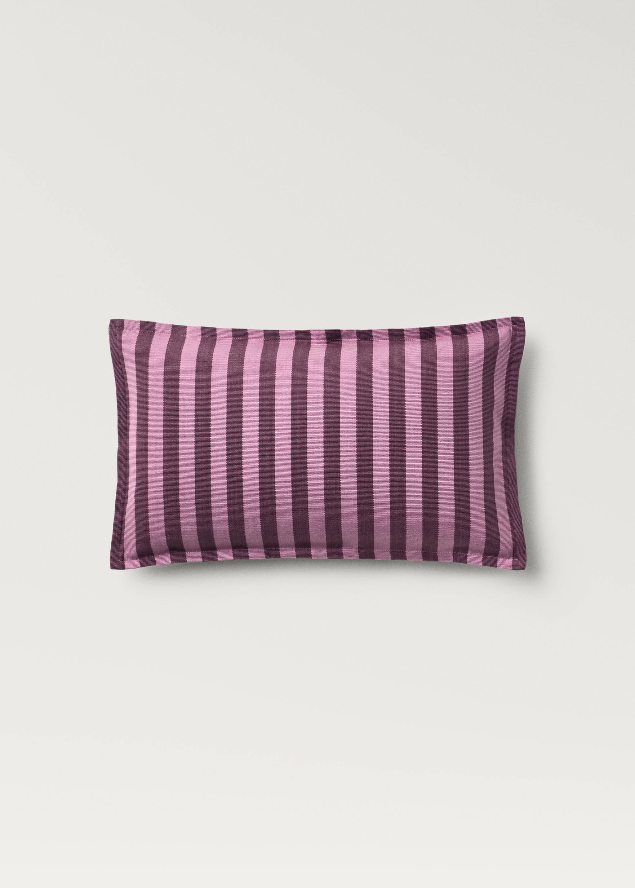 Kuddfodral i bomull med vävd rand 30x50 cm - Artikel utan modell