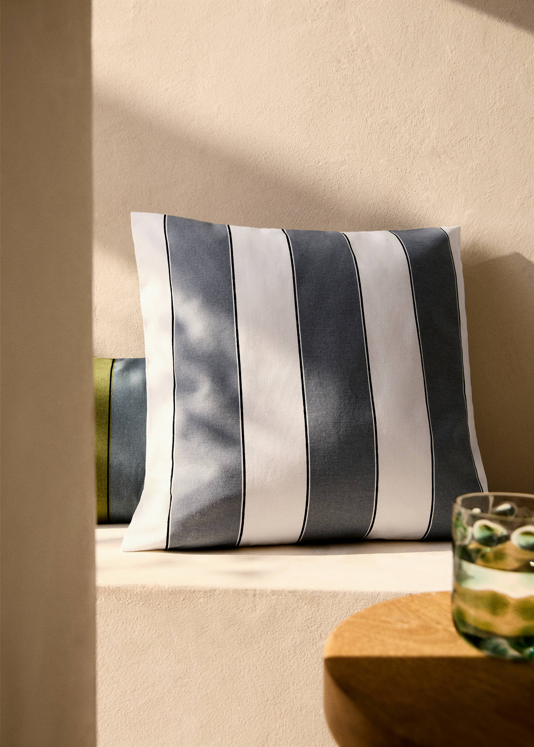 Waterproof striped cushion cover 50x50 cm - General plane
