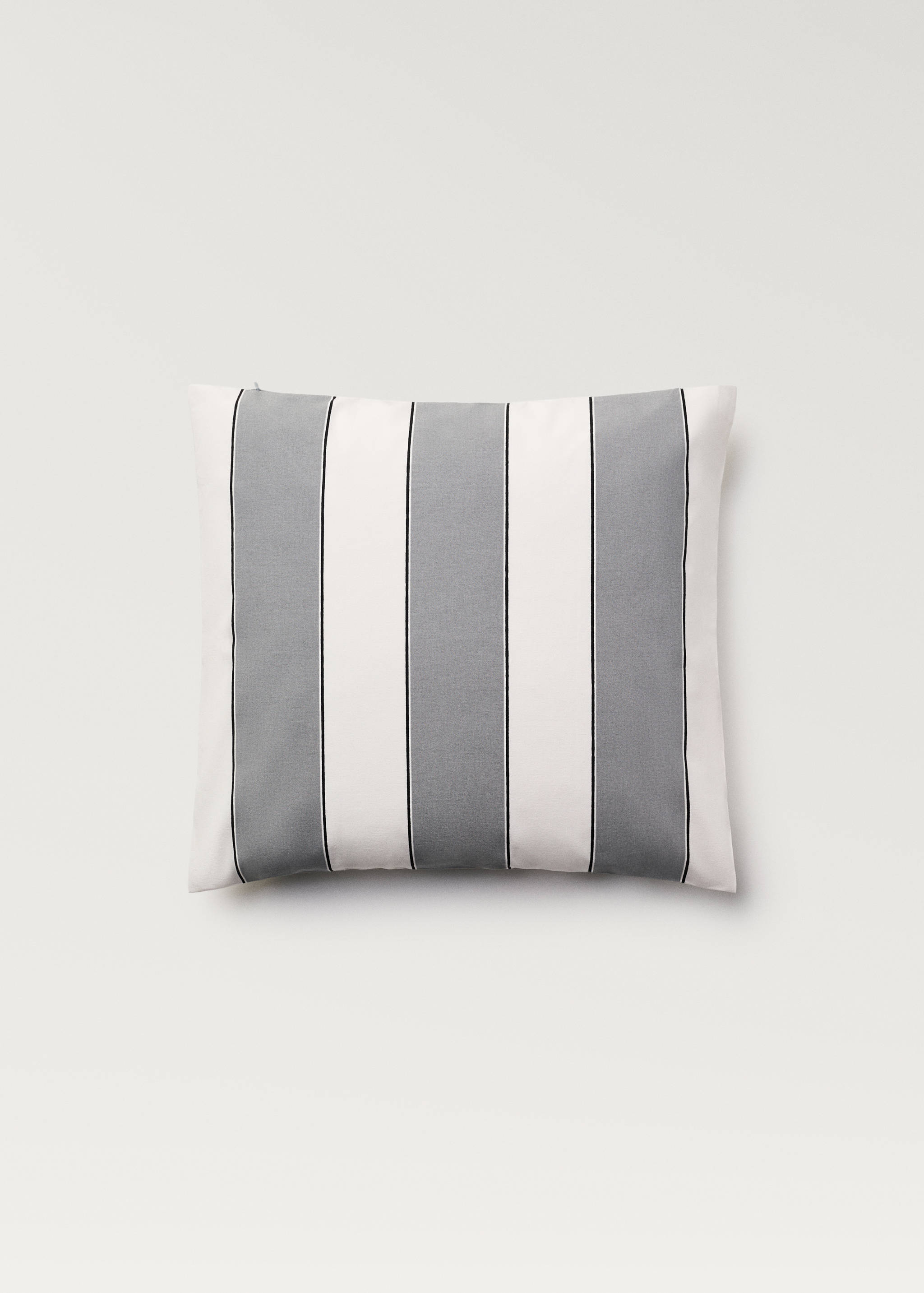 Waterproof striped cushion cover 50x50 cm - Article without model