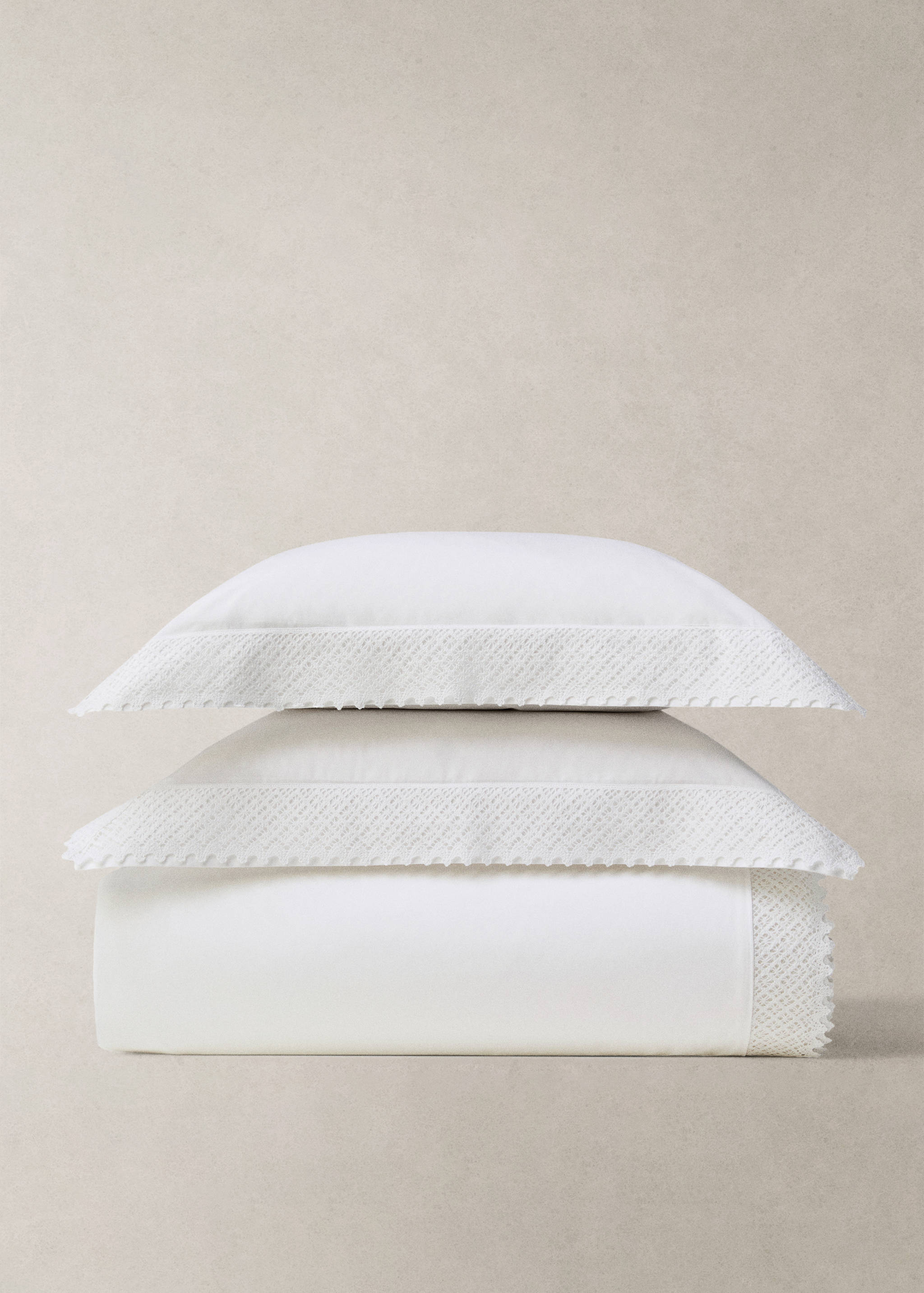 Duvet cover with lace detail for 180/200 cm bed - Details of the article 7