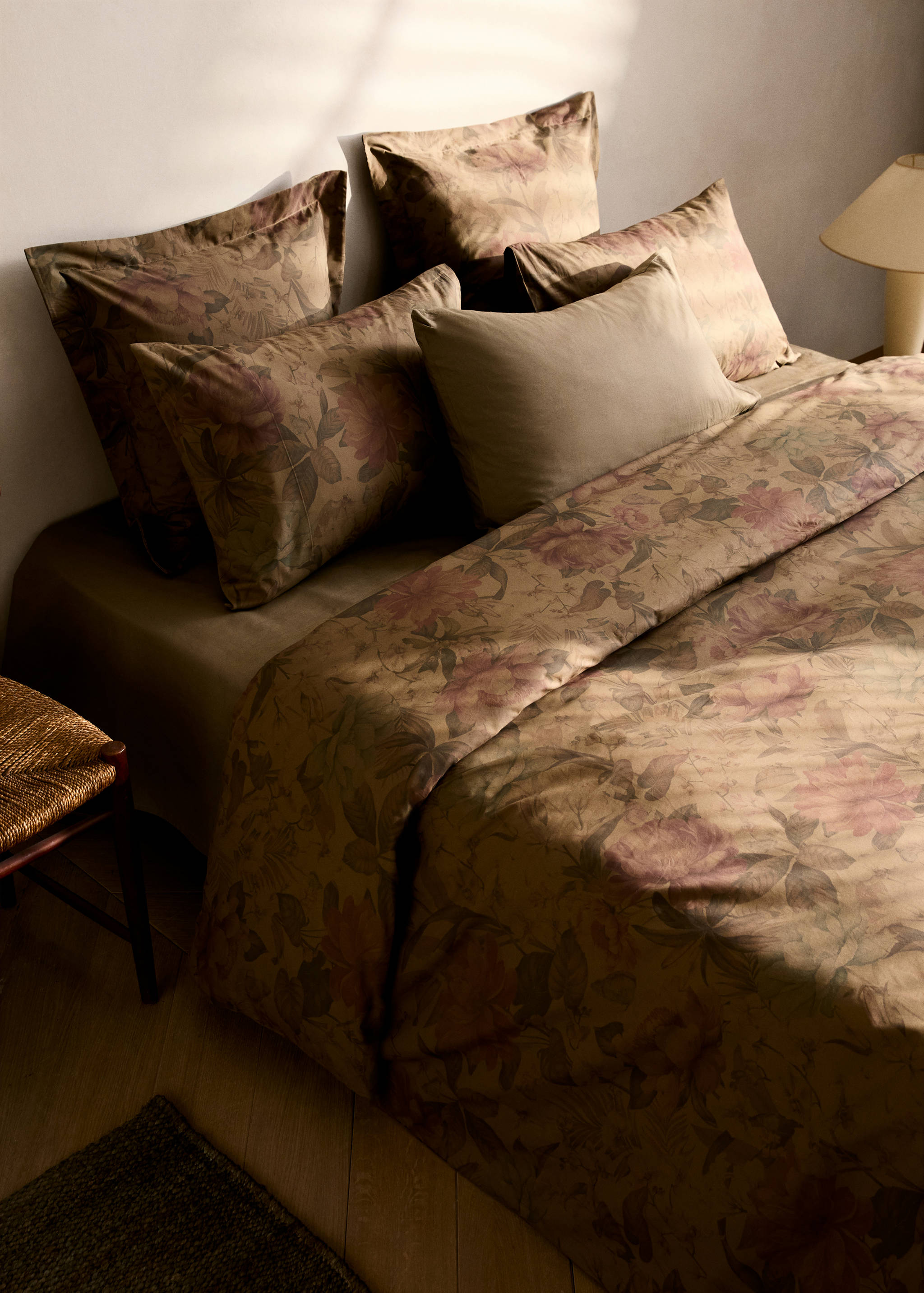Cotton percale multi-colored floral-print duvet cover for 150/160cm bed - General plane