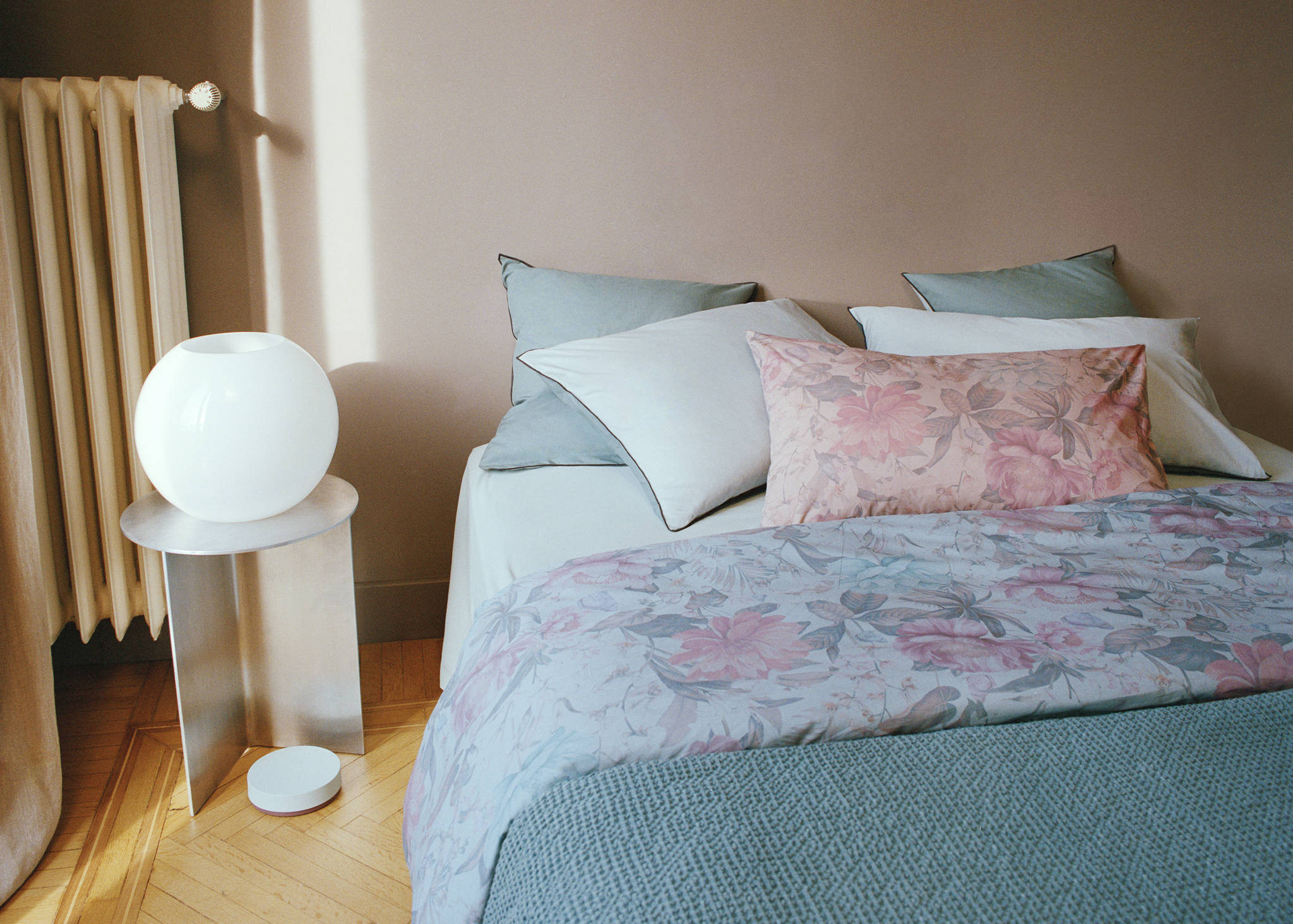 Cotton percale multi-coloured floral-print duvet cover King bed - Panoramic plane