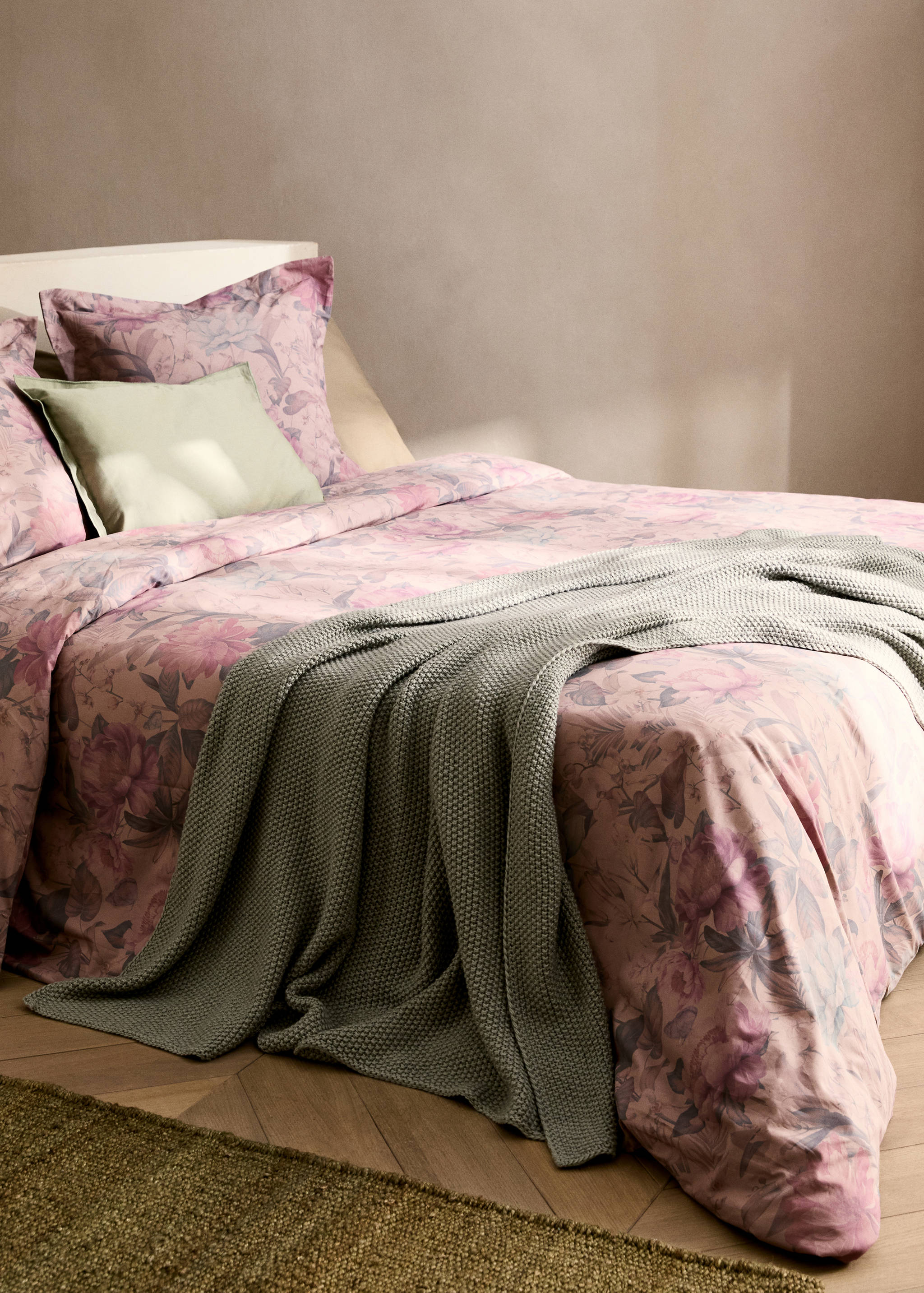 Cotton percale multi-colored floral-print duvet cover for 150/160cm bed - General plane