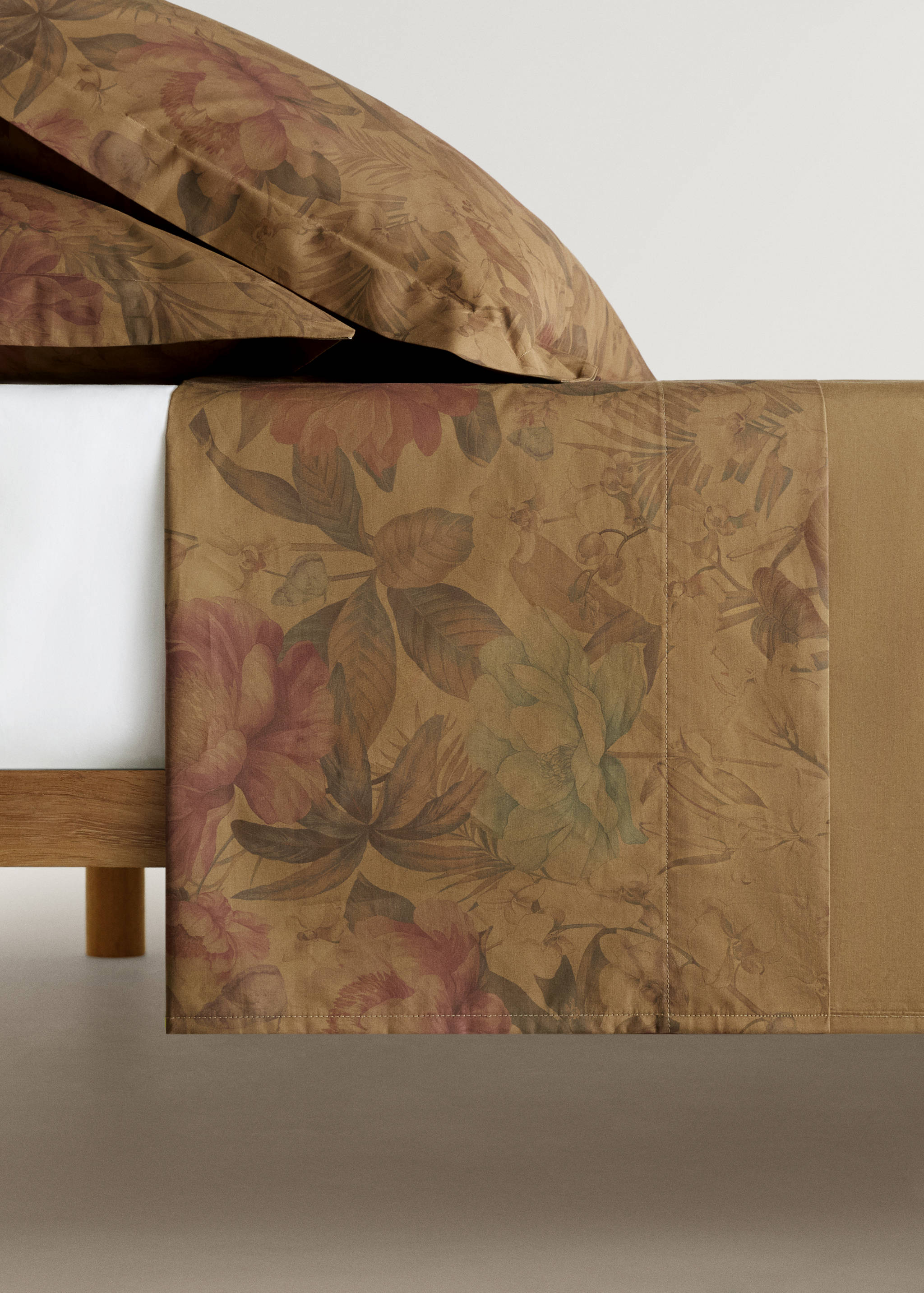 Cotton percale multi-coloured floral-print top sheet for 180/200cm bed - Article without model
