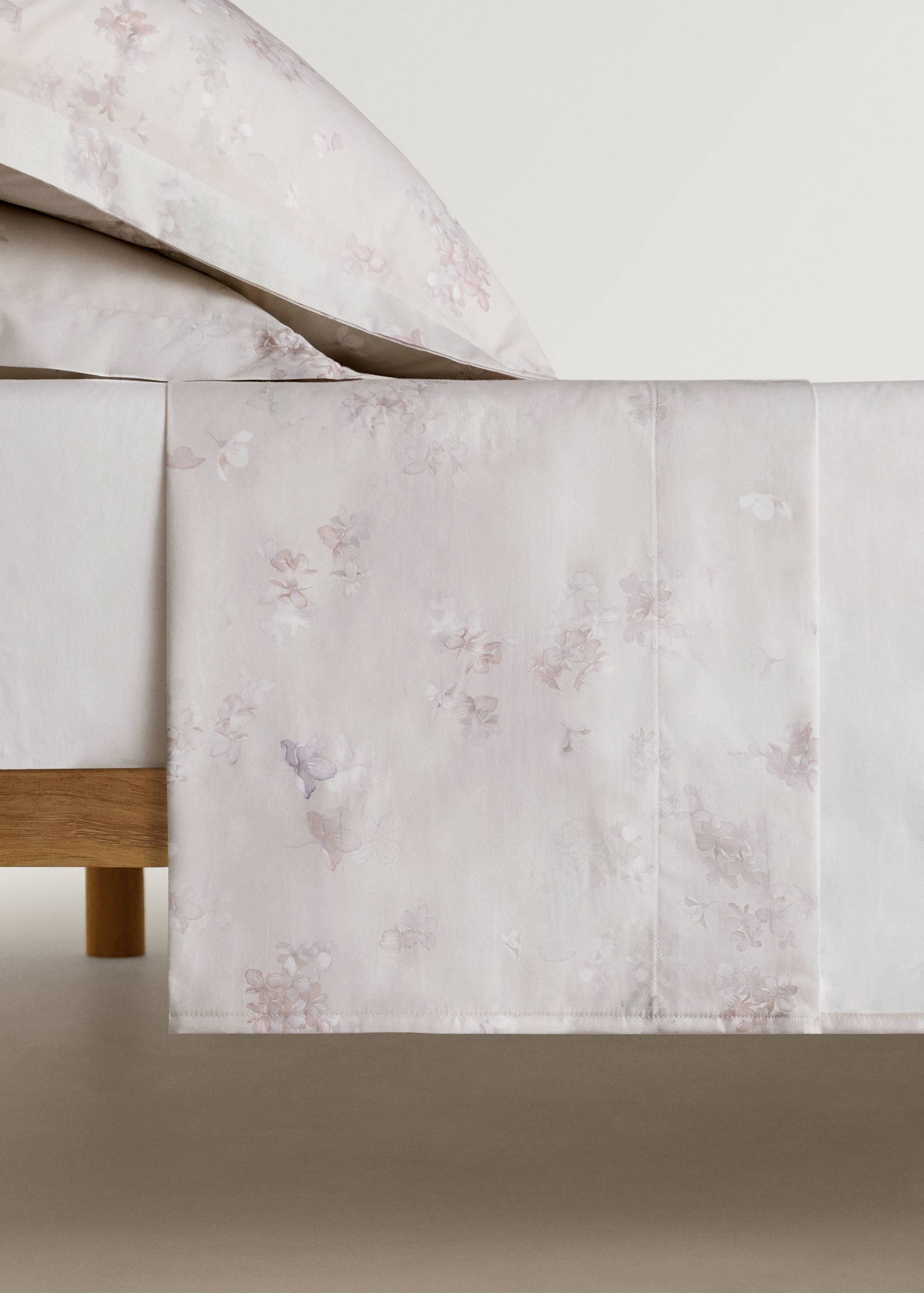 Oberlaken aus Baumwoll-Perkal mit romantischem Blumenprint für 130/140 cm Bett - Artikel ohne Model