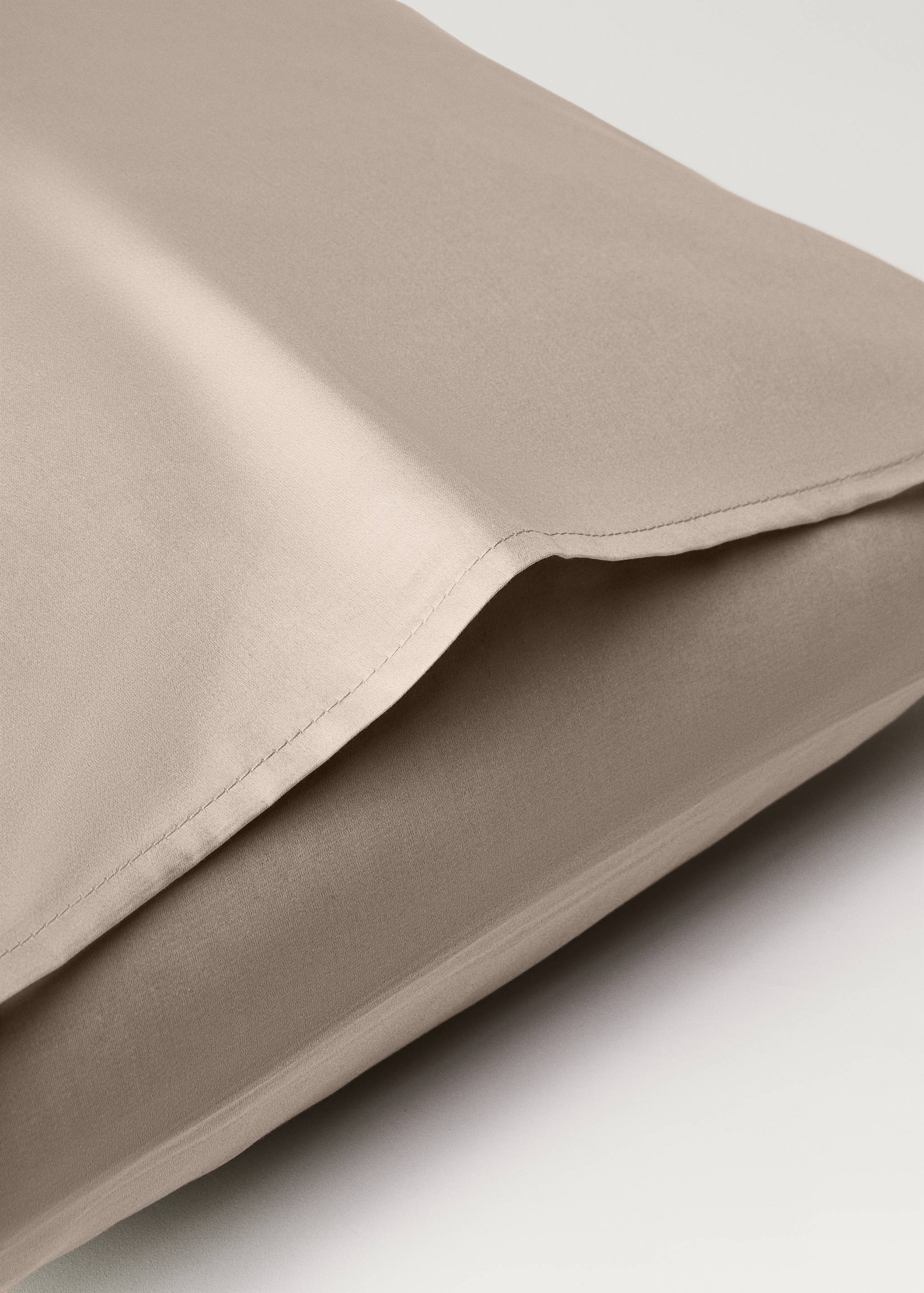Two 600-thread cotton satin pillowcases 50x75 cm - Details of the article 3