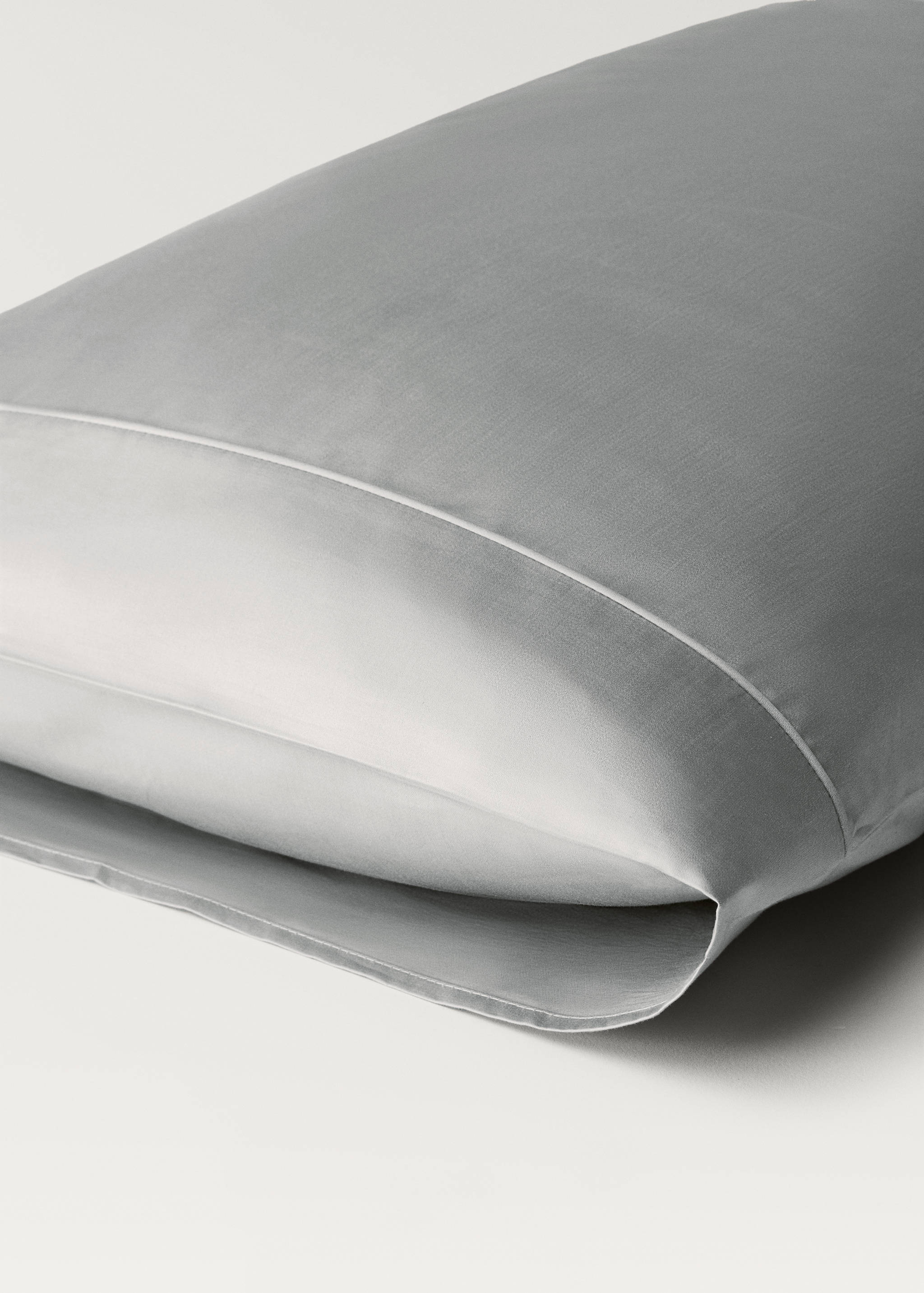 Two 600-thread cotton satin pillowcases 50x75 cm - Details of the article 2