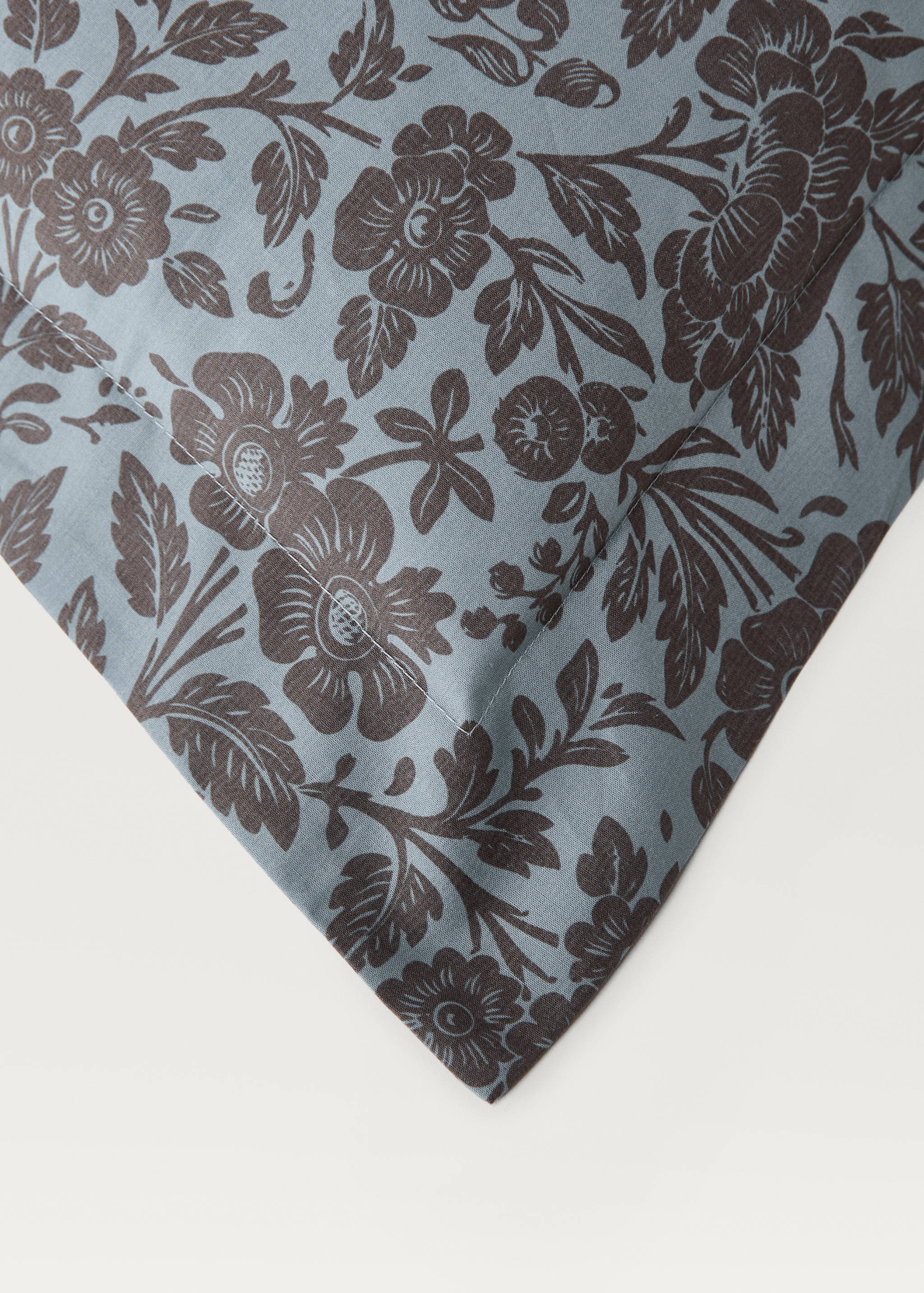 To putetrekk i bomullsperkal med tofargede blomstermønstre, 60x60 cm - Artikkeldetalj 2