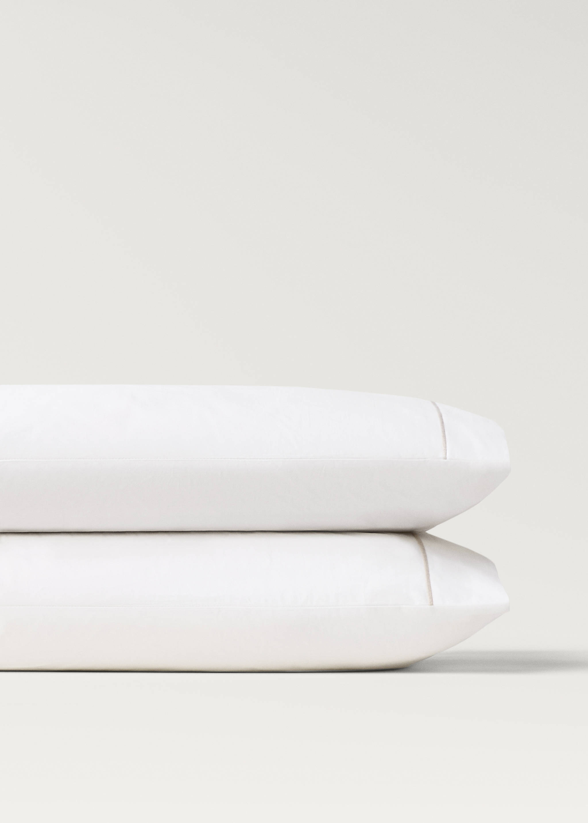 Two cotton percale pillowcases with scalloped detail 50x75 cm - Details of the article 1