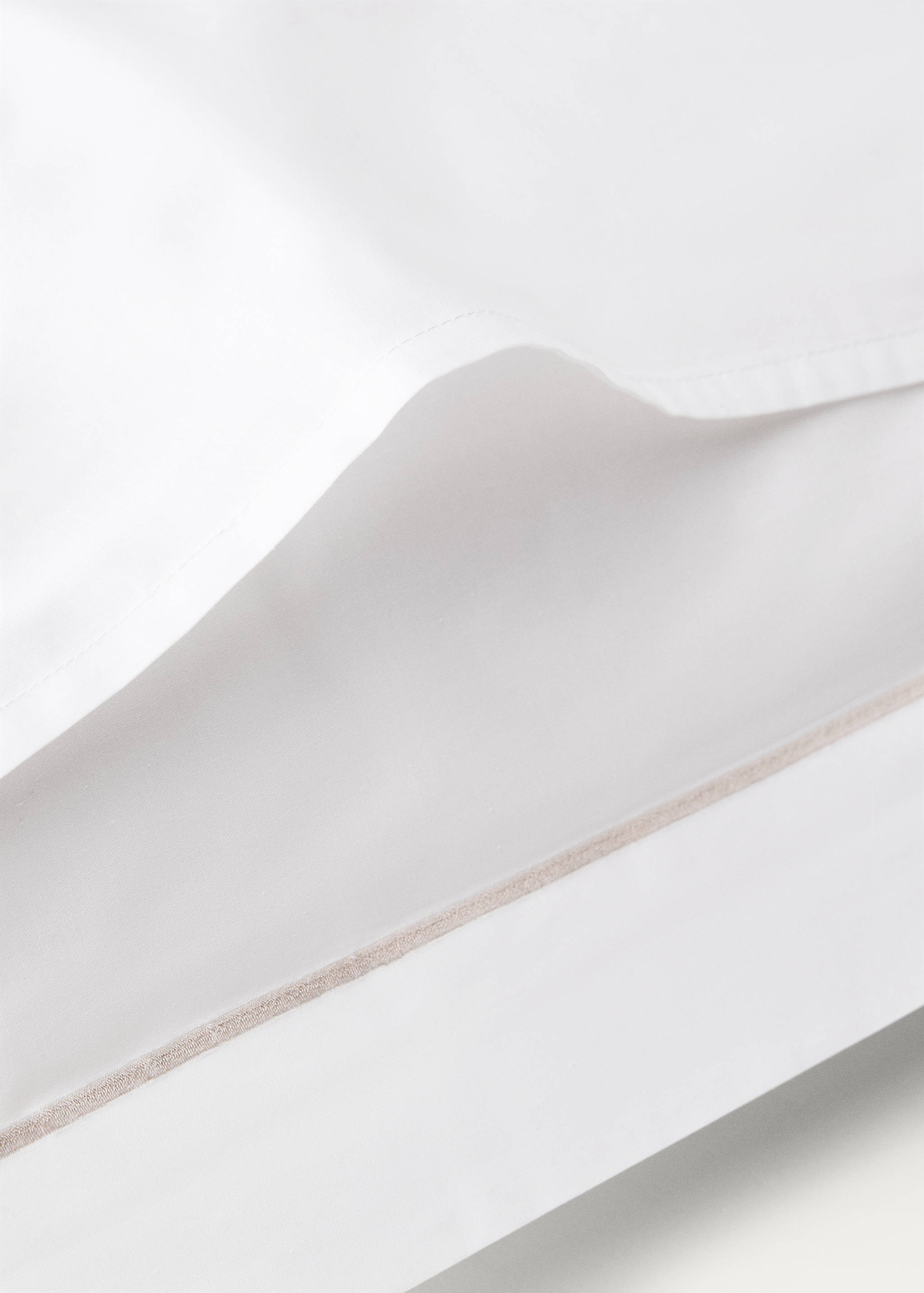 Two cotton percale pillowcases with scalloped detail 60x60 cm - Details of the article 3