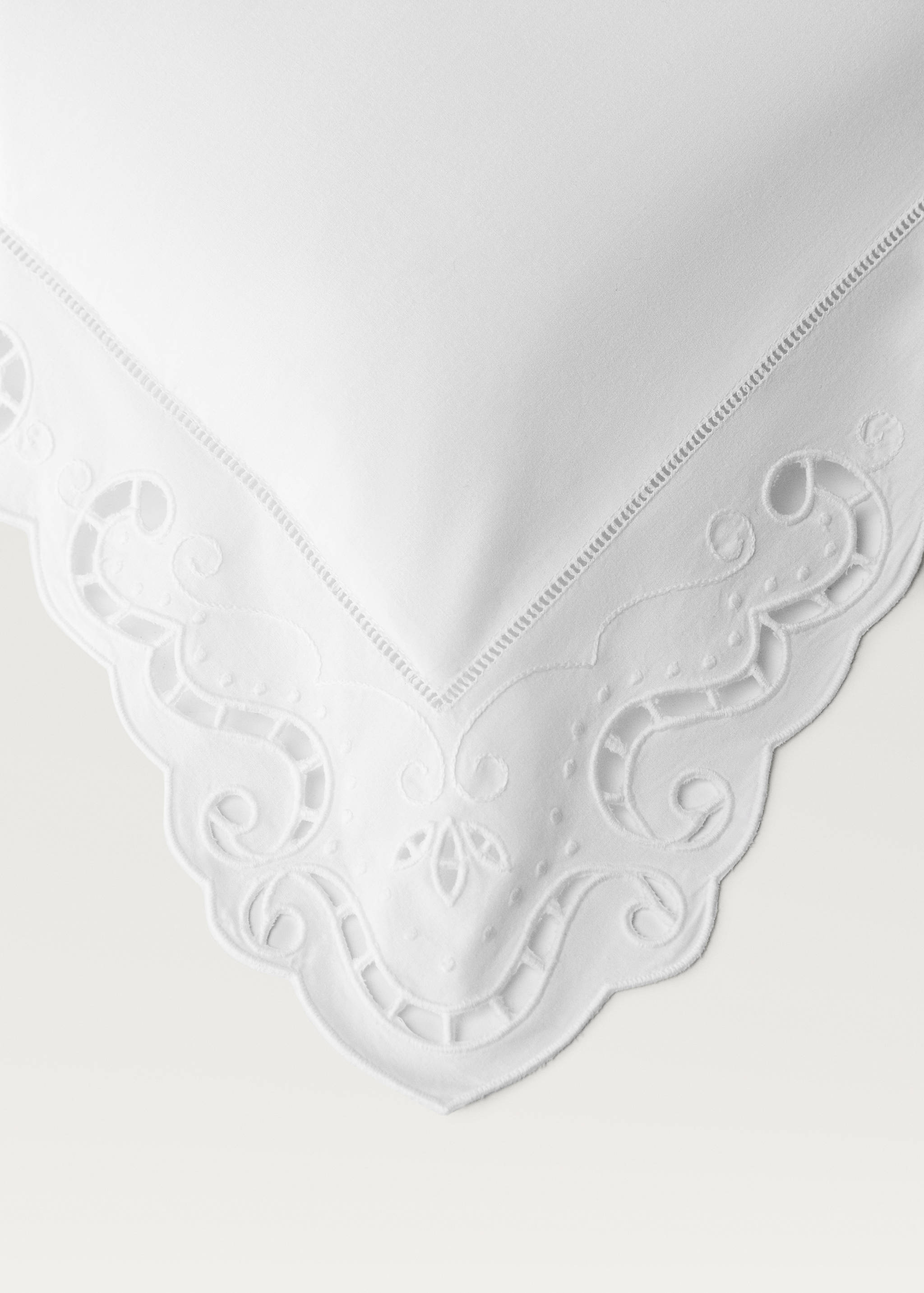 Cotton pillowcase with lace embroidery 11.8x19.7 inches - Details of the article 3