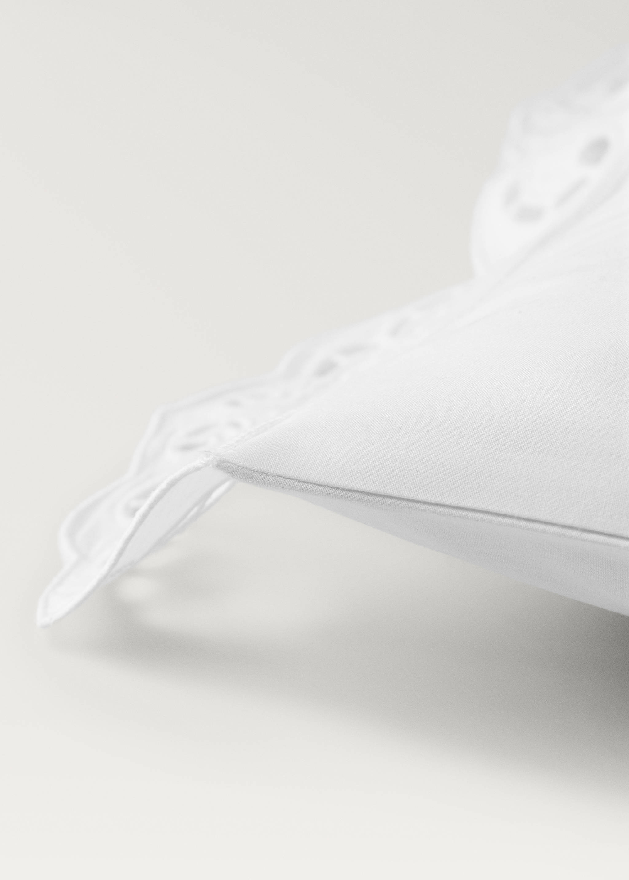 Cotton pillowcase with lace embroidery 11.8x19.7 inches - Details of the article 4