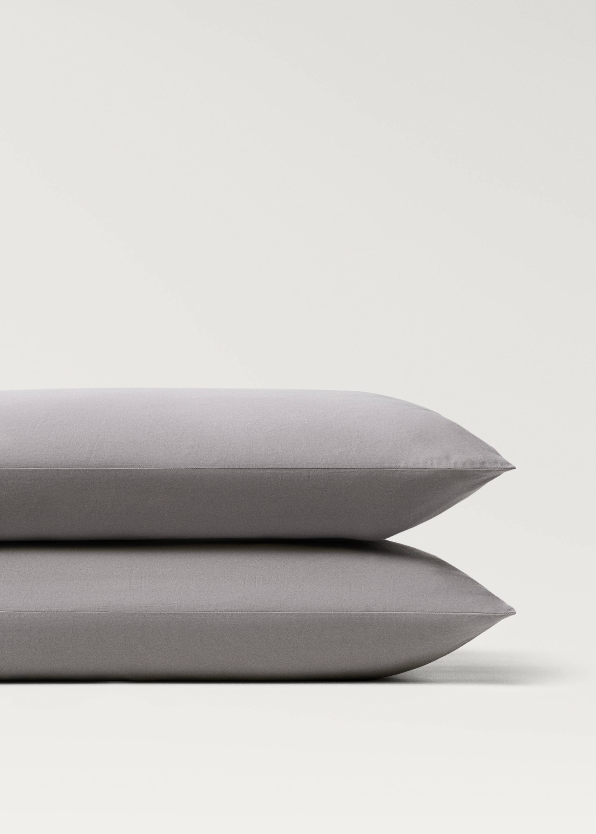 Two washed satin cotton pillowcases with double stitching 50x75 cm - Details of the article 1