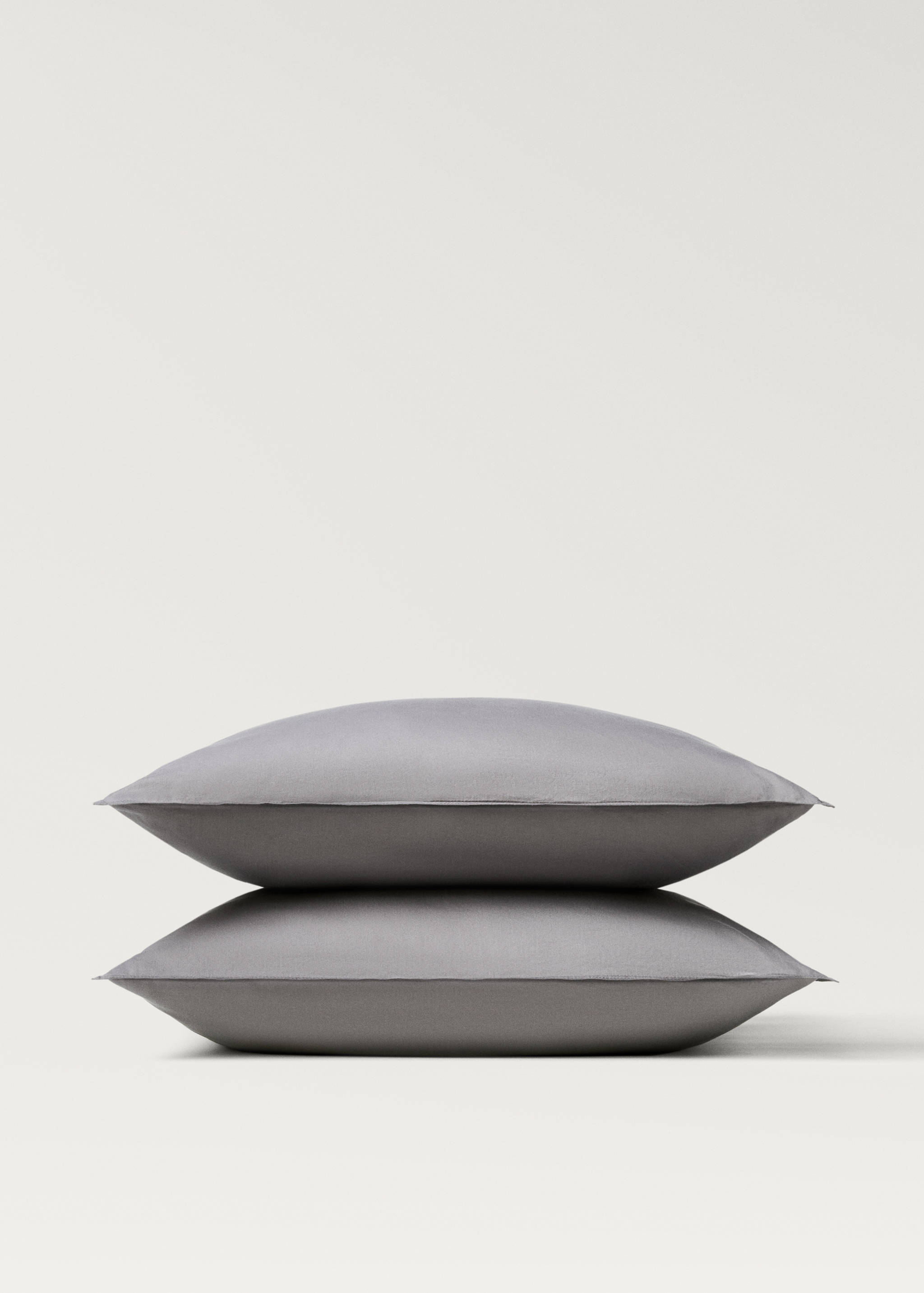 Zwei Kopfkissenbezüge aus gewaschener Baumwollsatin mit doppelter Steppnaht, 60 x 60 cm - Detail des Artikels 1