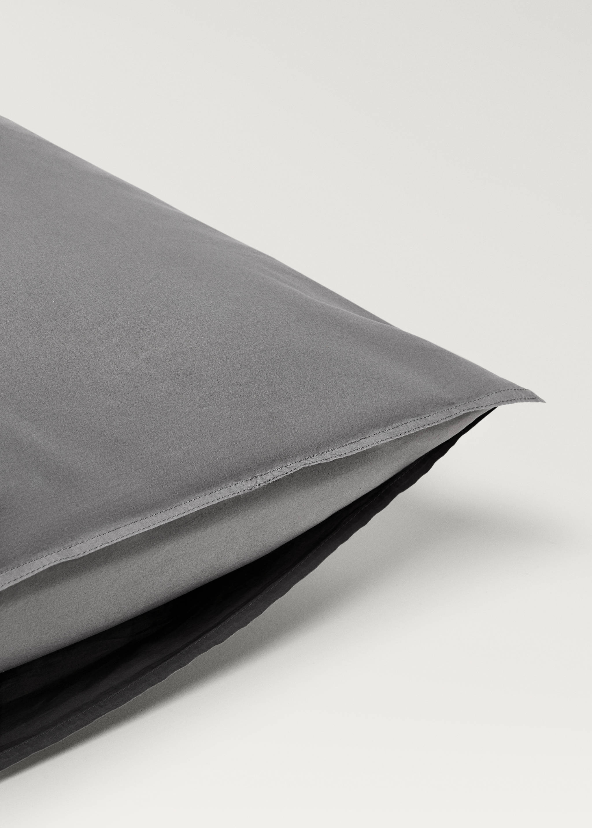 Two cotton poplin pillowcases with double stitching 60x60 cm - Details of the article 2