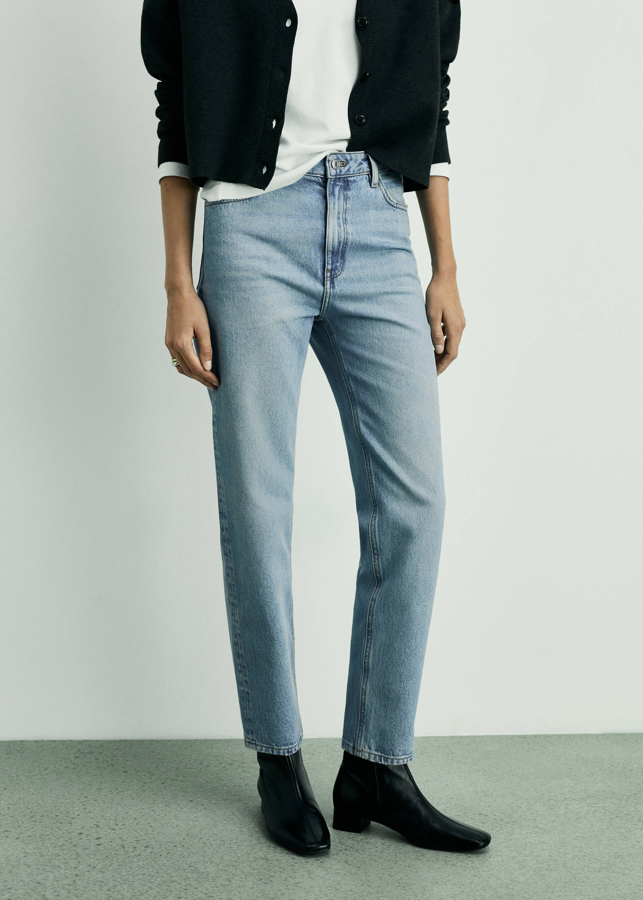 Jeans Mom2000 mom tiro alto - Plano medio