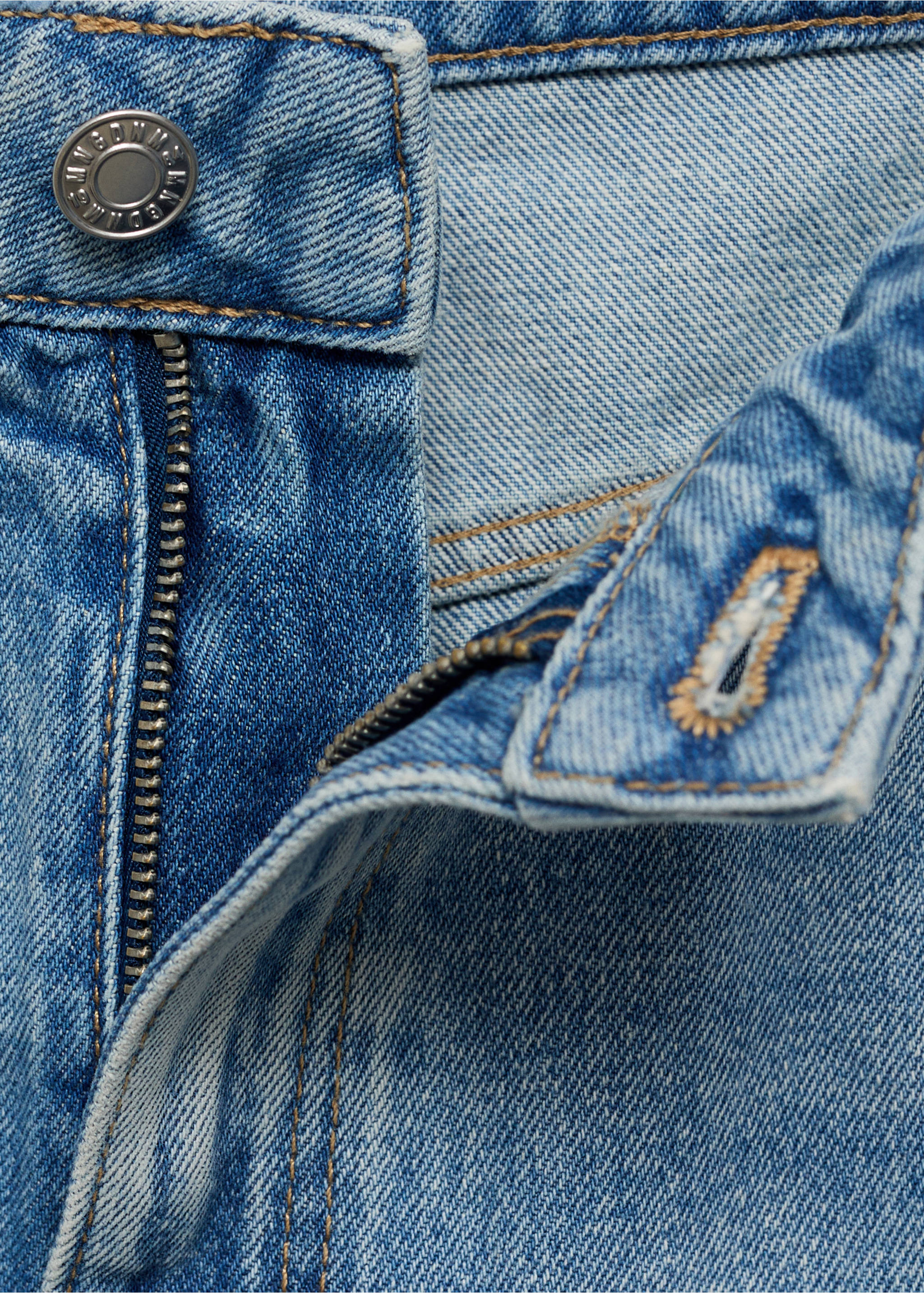 Mom2000 high-rise jeans - Details of the article 8, Medium Blue. Ref: 87013272-00.