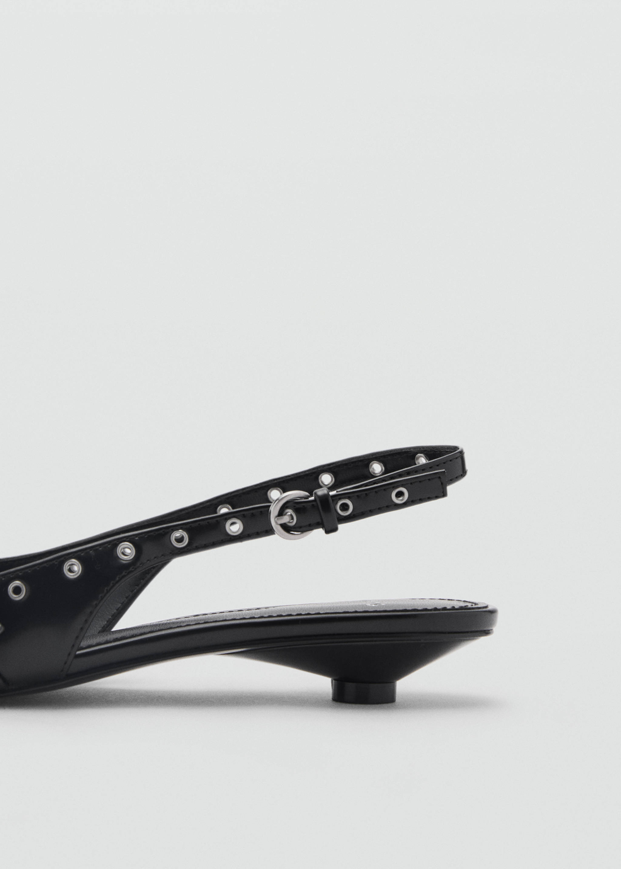 Zapato kitten troquelado - Detalle del artículo 1