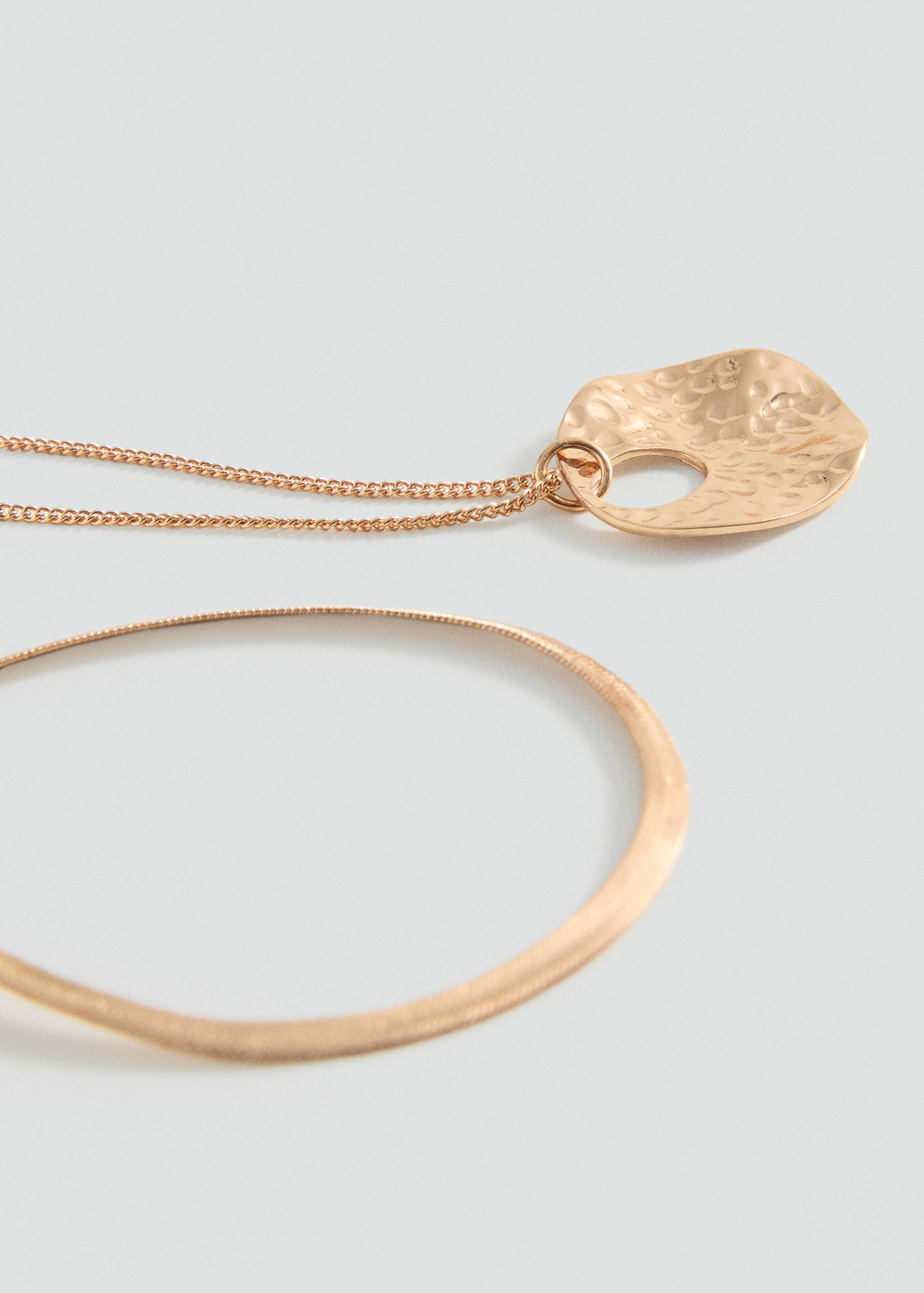 Contrasting necklace - Medium plane