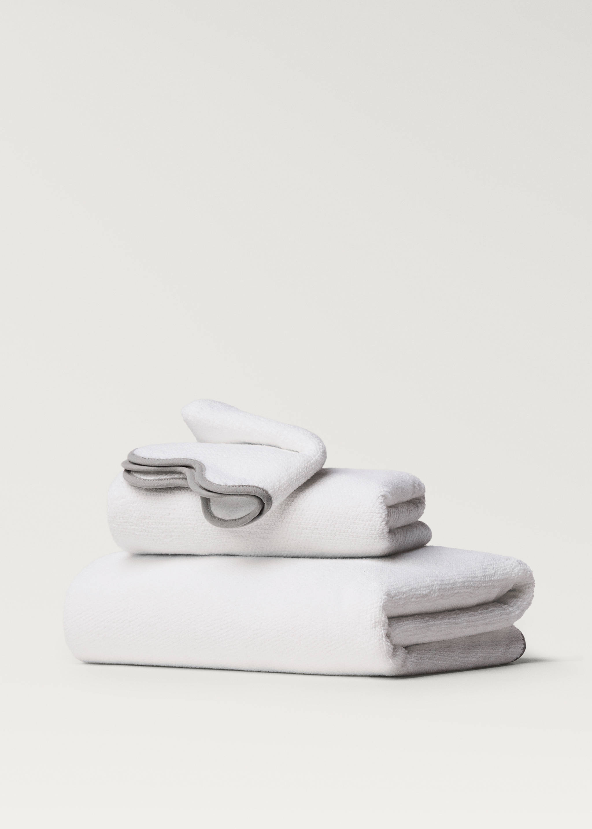 Rice-stitch bath towel with waves - Article without model