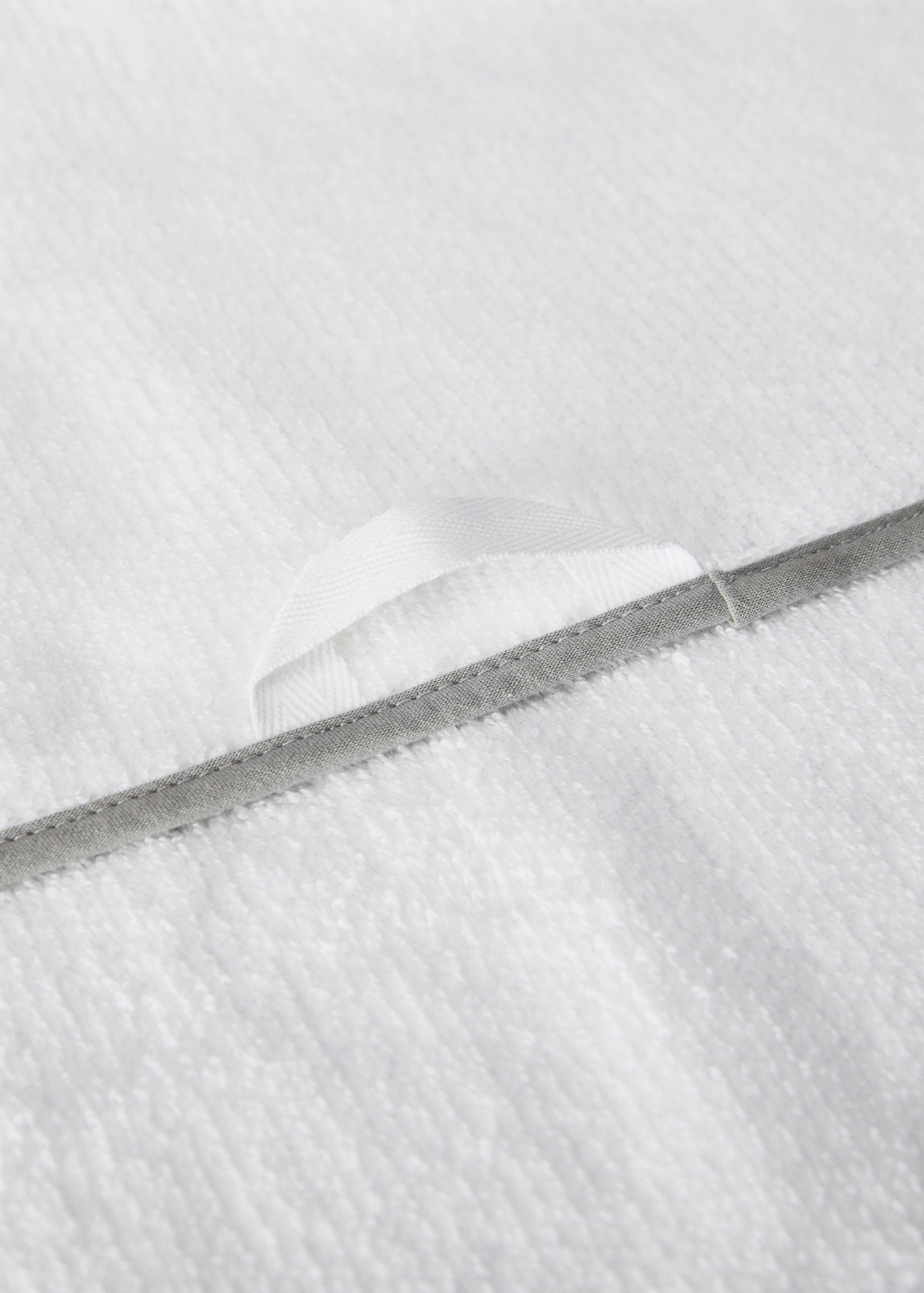 Rice-stitch bath towel with waves - Details of the article 1
