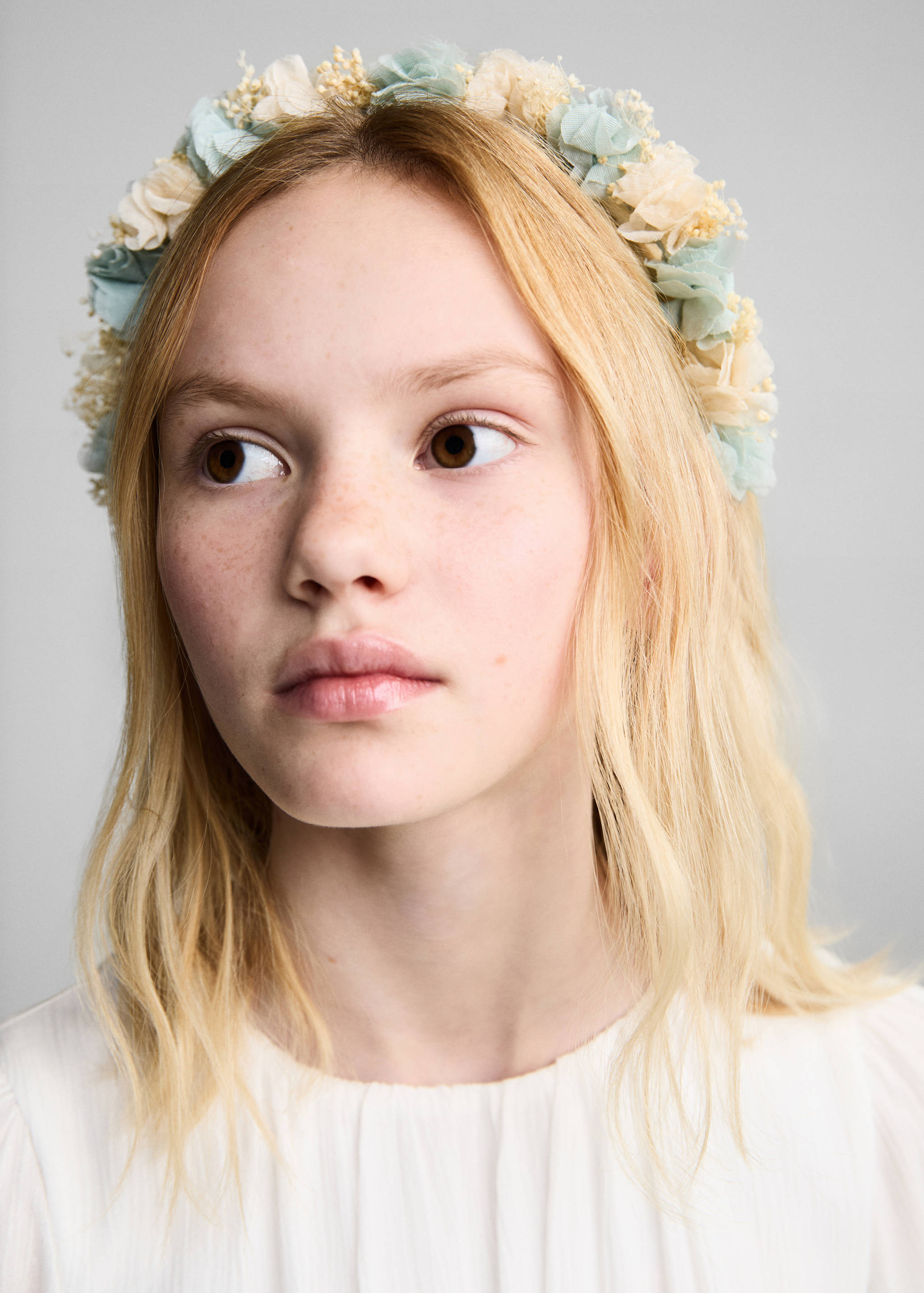 Tie closure flower hairband - General plane