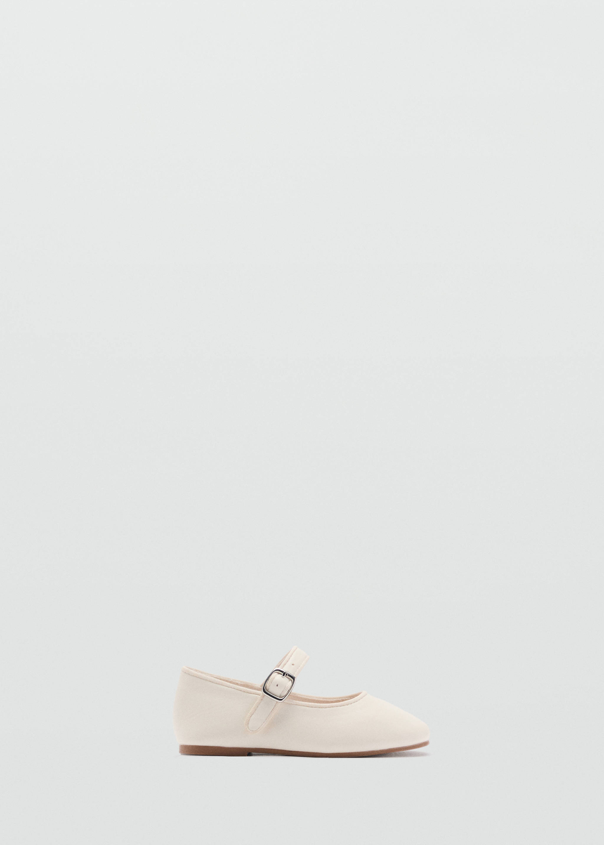 Baleriny z ozdobną klamrą - Artykuł bez modela/modelki