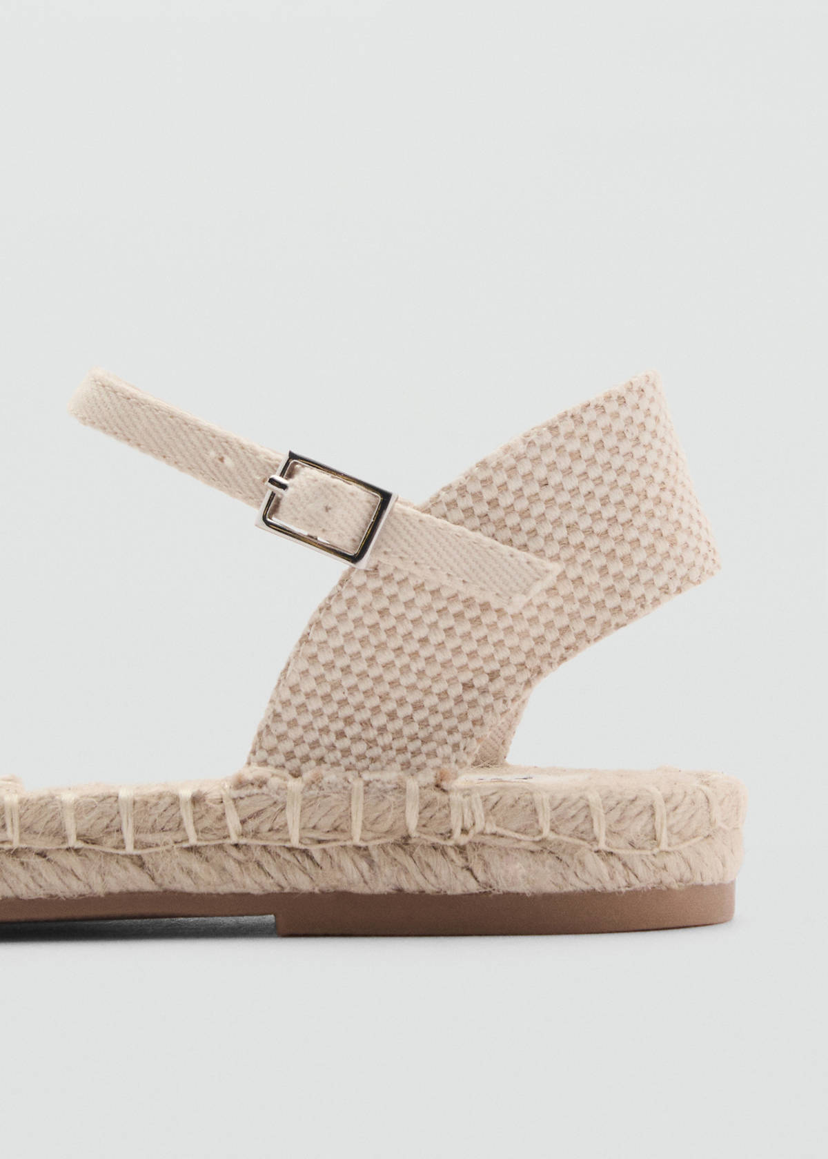 Espadrilles with buckle closure — Sand