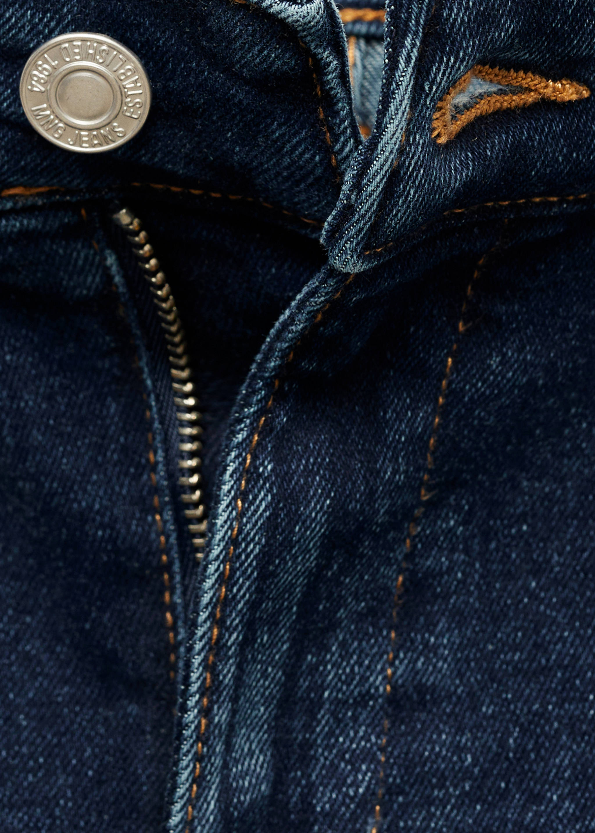 Flared cropped jeans with pockets - Details of the article 0
