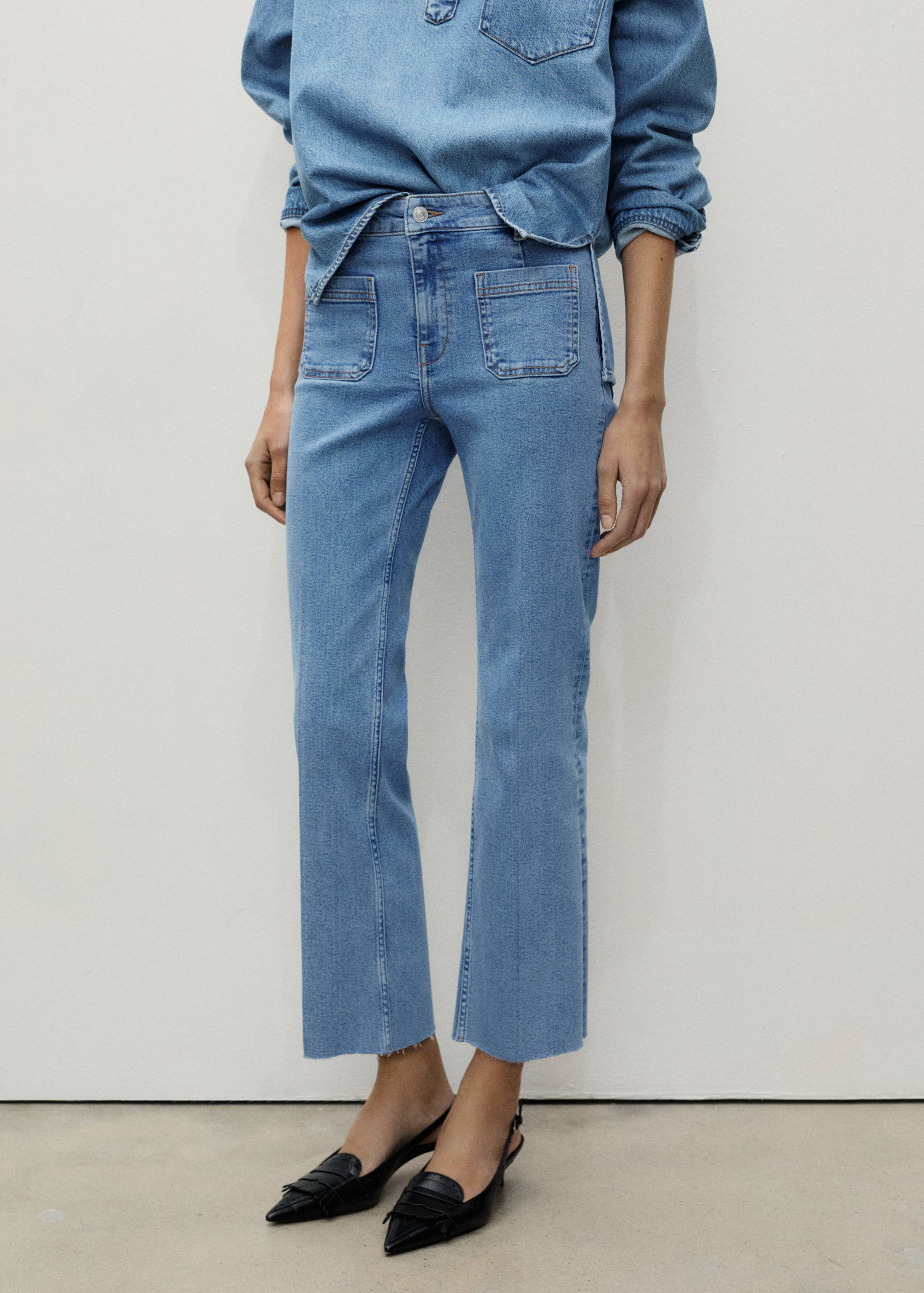 Flared cropped jeans with pockets - Medium plane