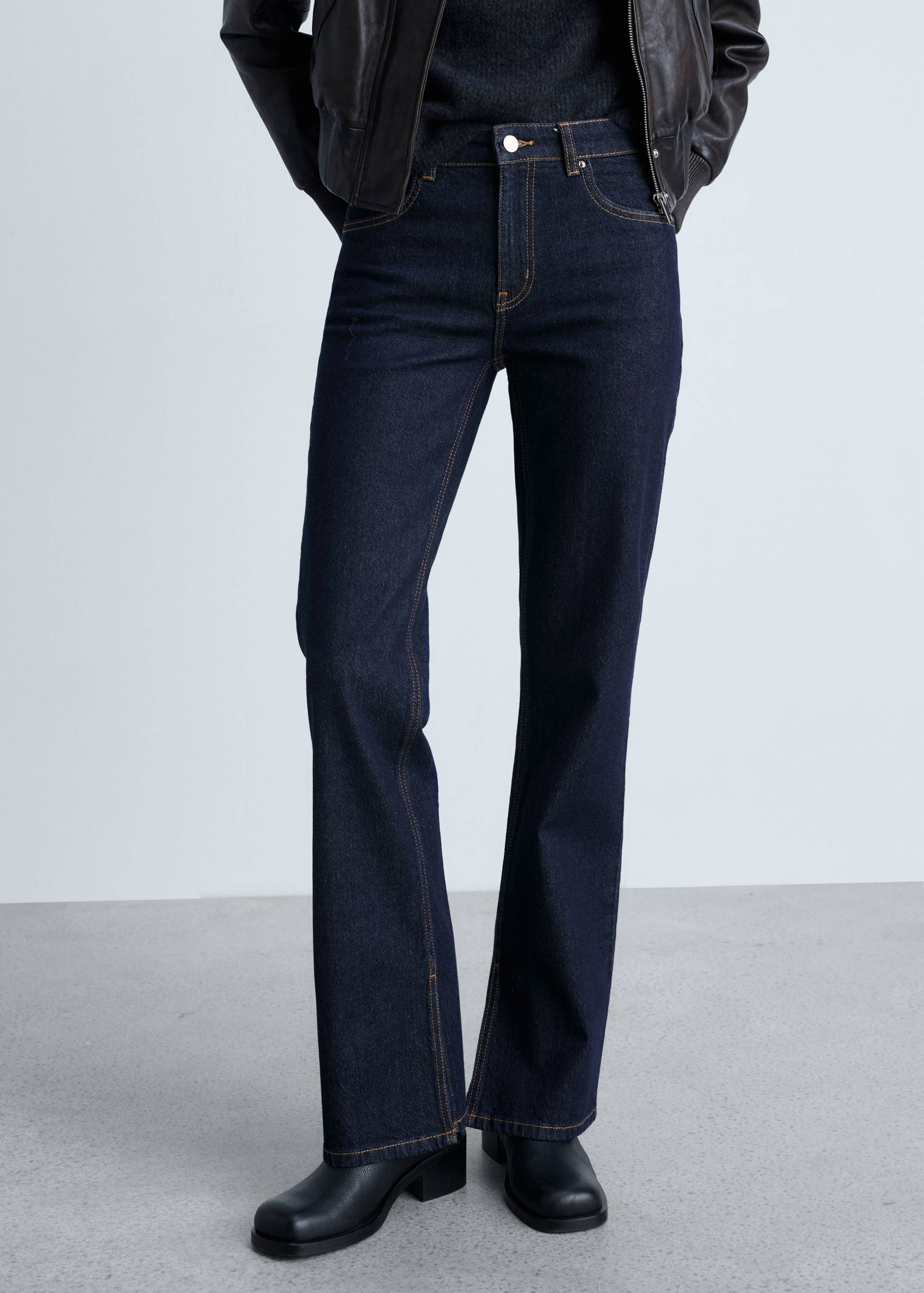 Rinse-wash flared jeans with openings - Medium plane