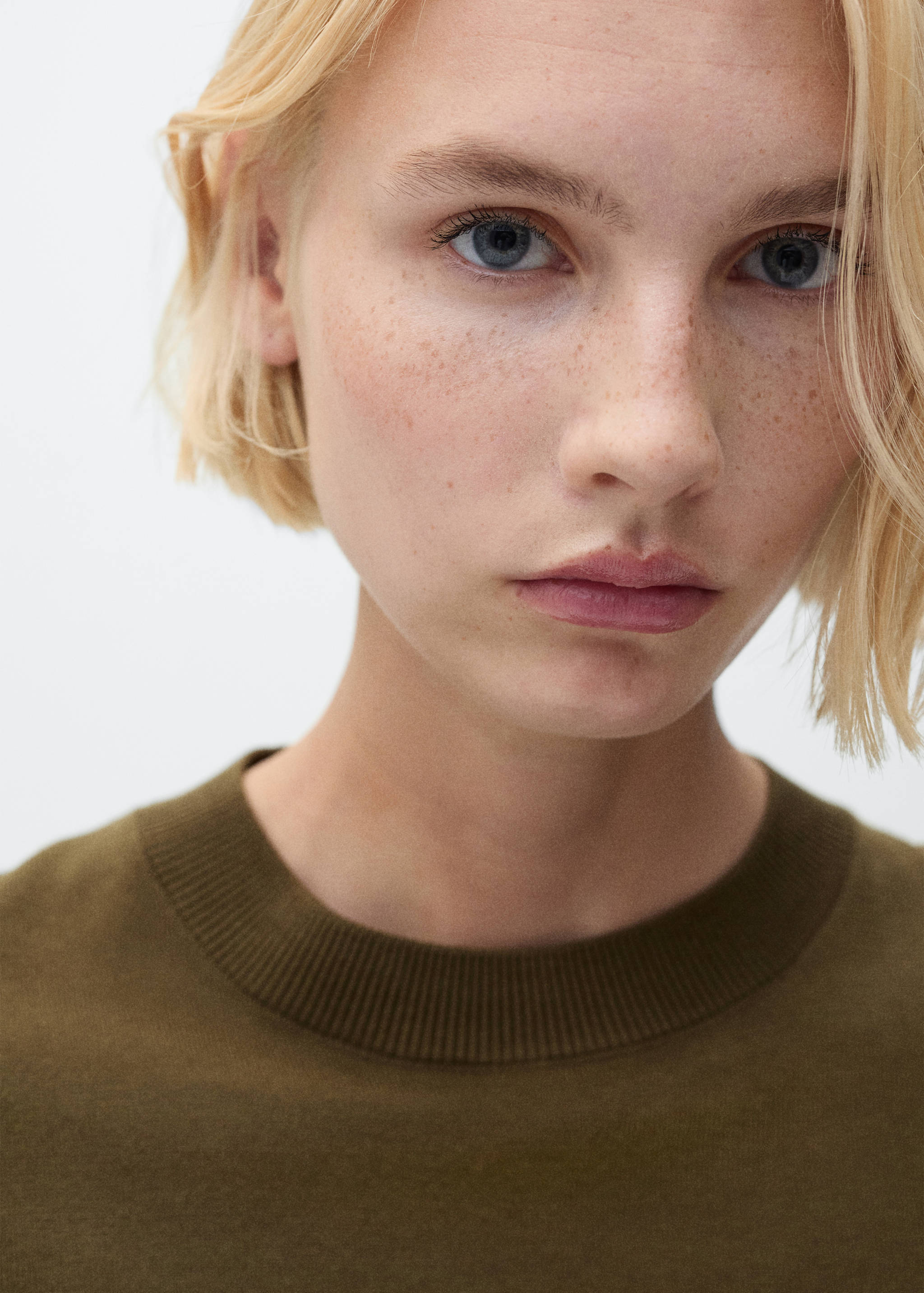 Stickad tröja i sidenblandning - Detaljer om artikeln 1