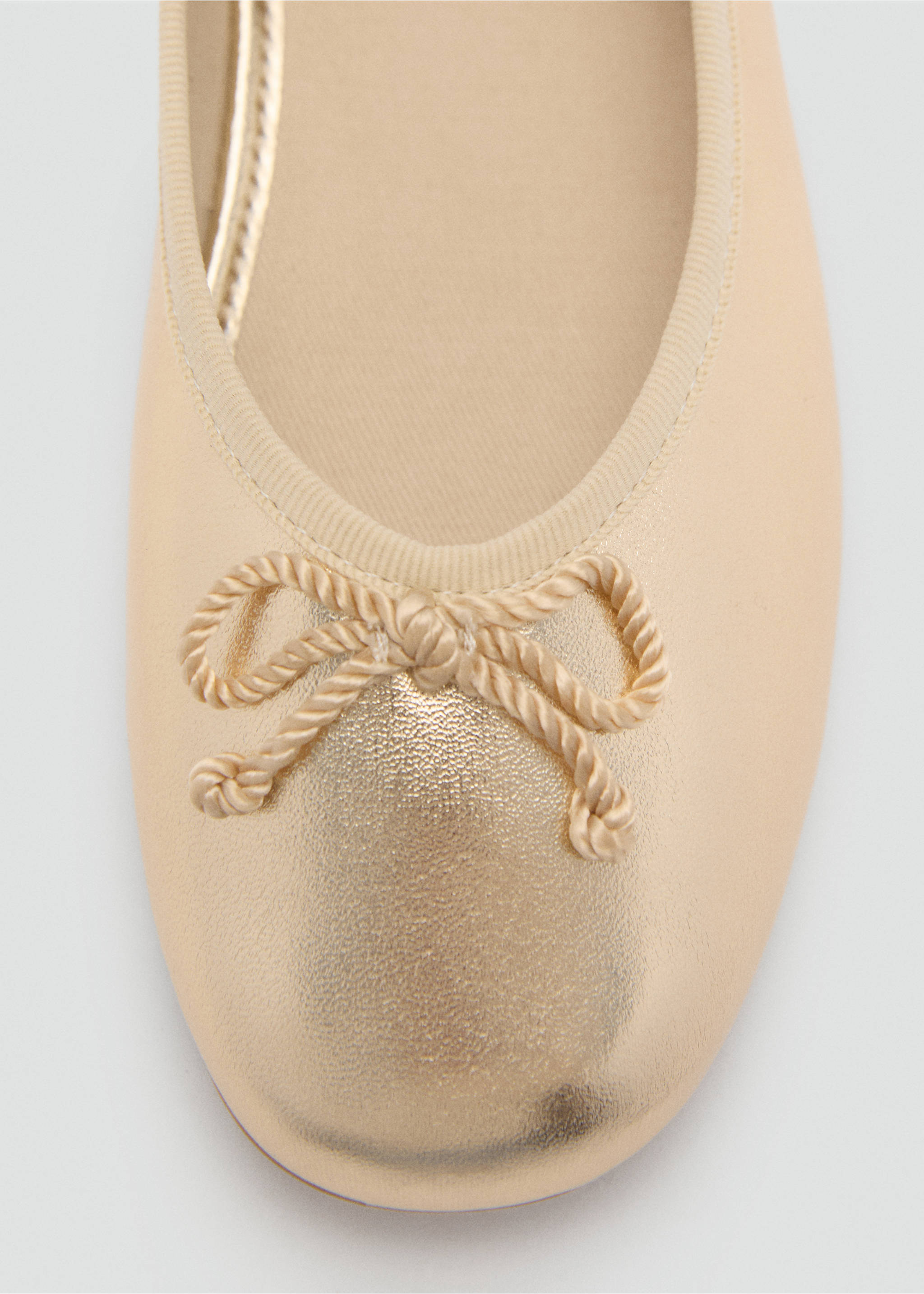 Bailarinas metalizadas lazo - Detalle del artículo 1, Oro. Ref: 87014082-00.