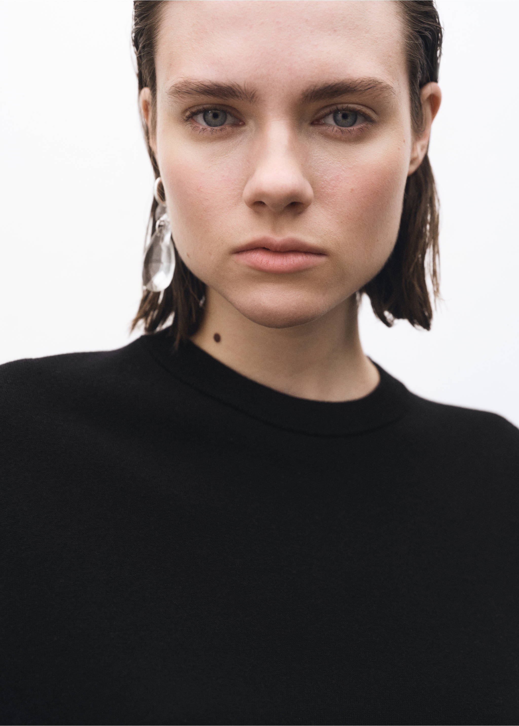 Pull-over laine mélangée col rond - Détail de l'article 1, Noir. Ref: 87014090-00.