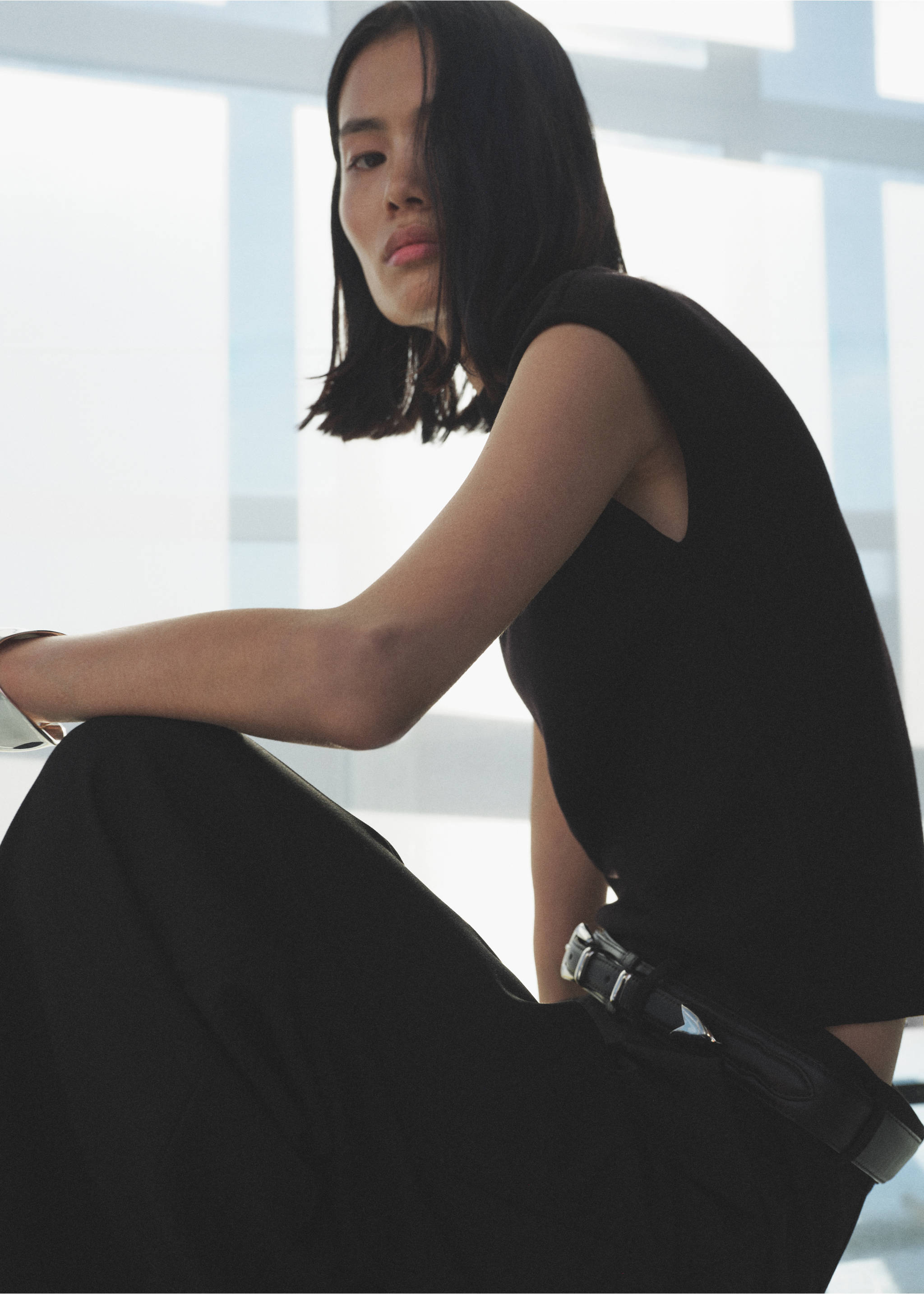 Pull-over maille fine manches courtes - Détail de l'article 2, Noir. Ref: 87014091-00.