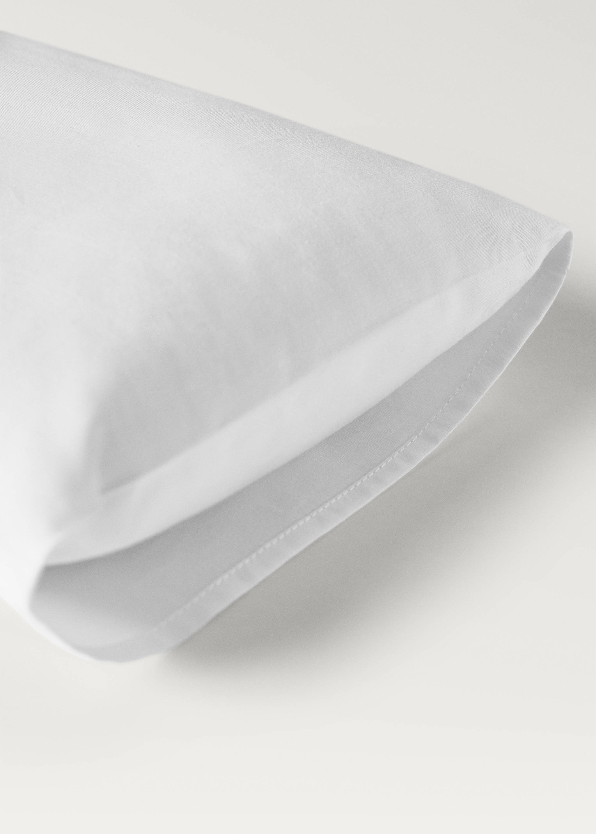 Set mini de lenjerie și pernă brodată pentru pătuț - Detaliu al articolului 4