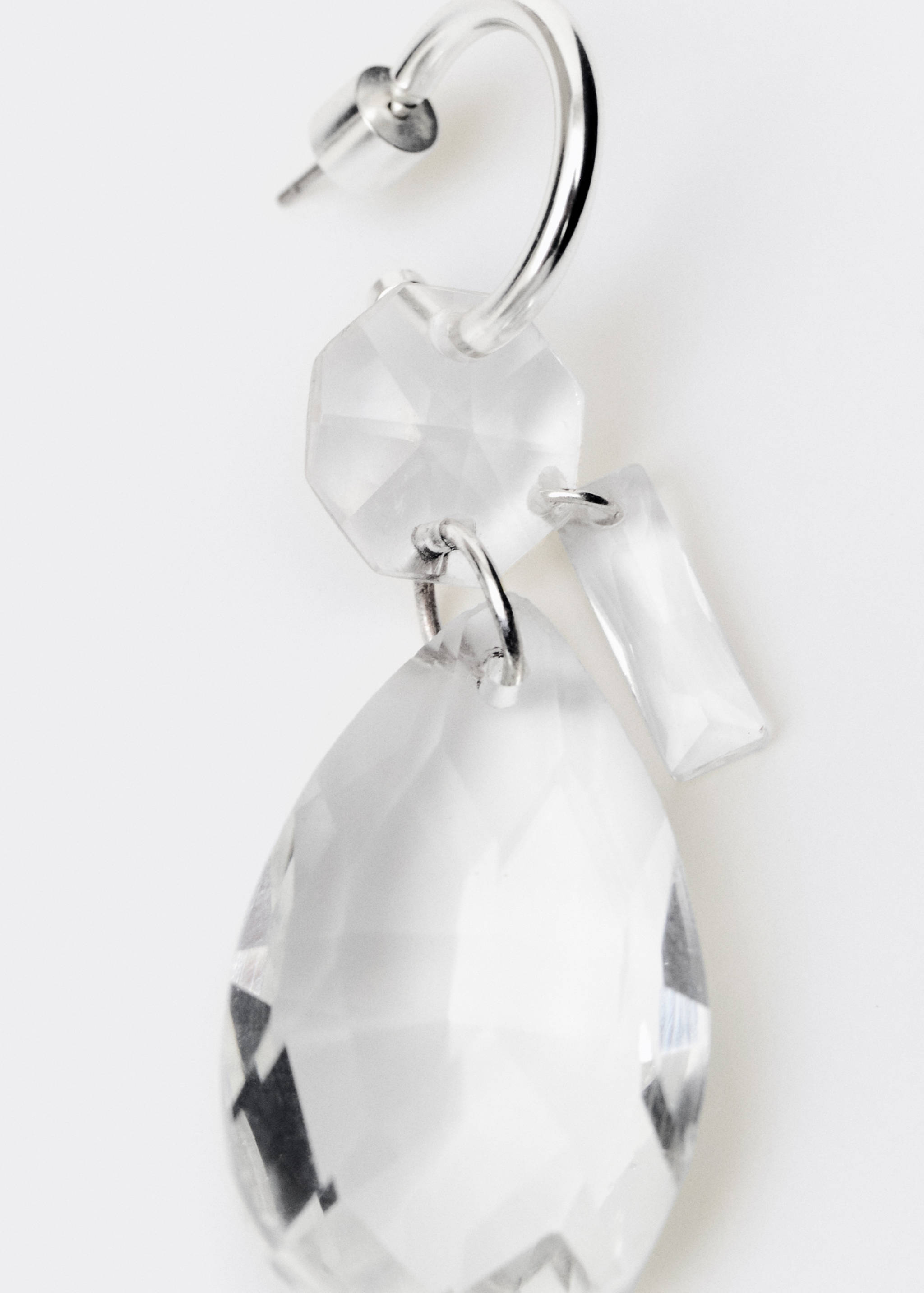 Brincos de cristal com pingentes - Plano médio