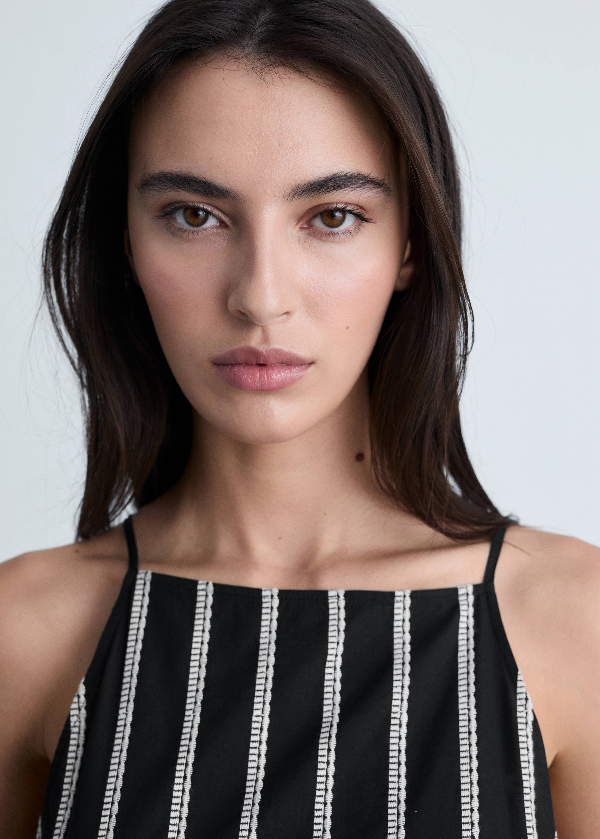 Embroidered halter-neck dress - Details of the article 1