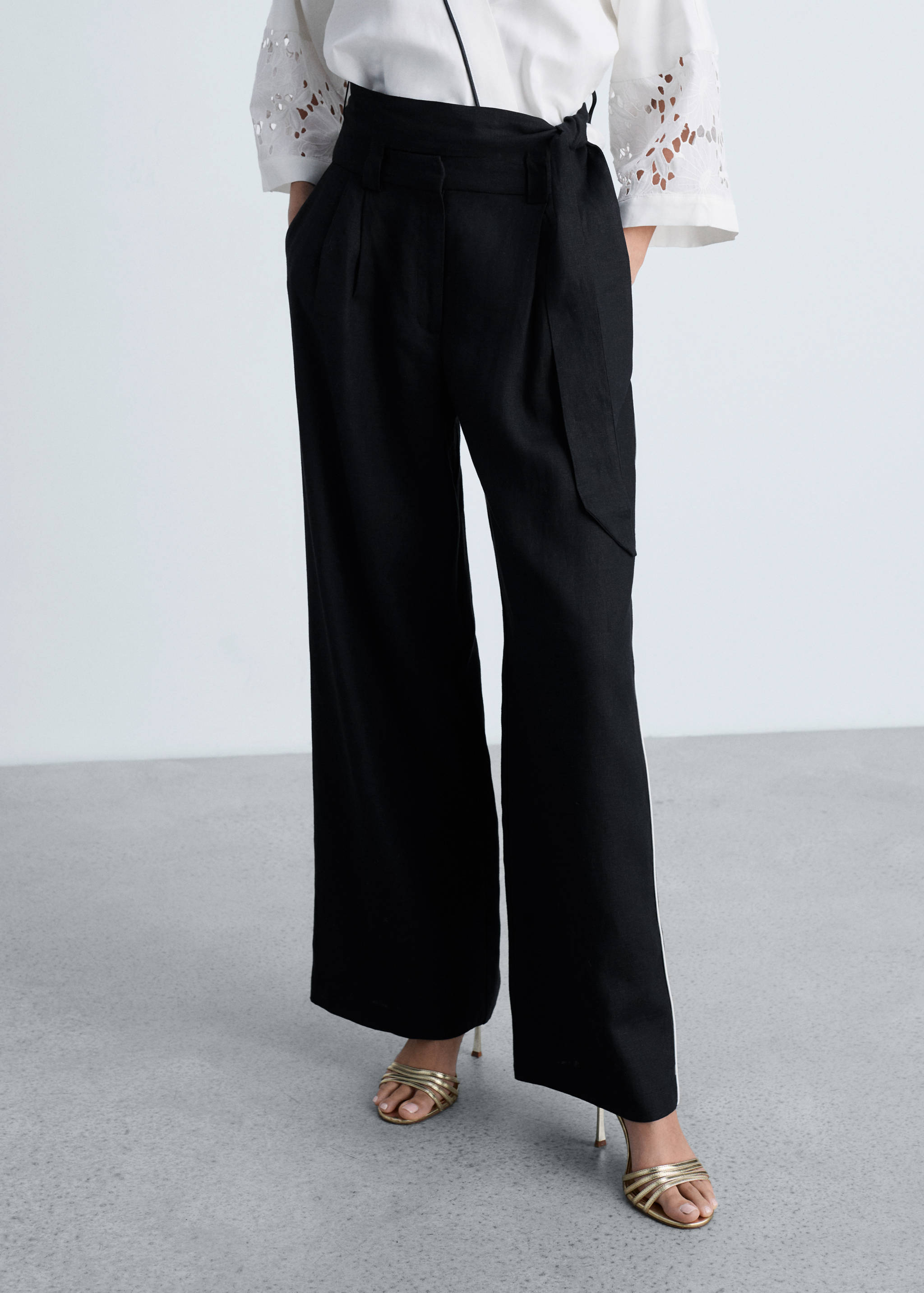 Contrast-stripe linen trousers - Medium plane