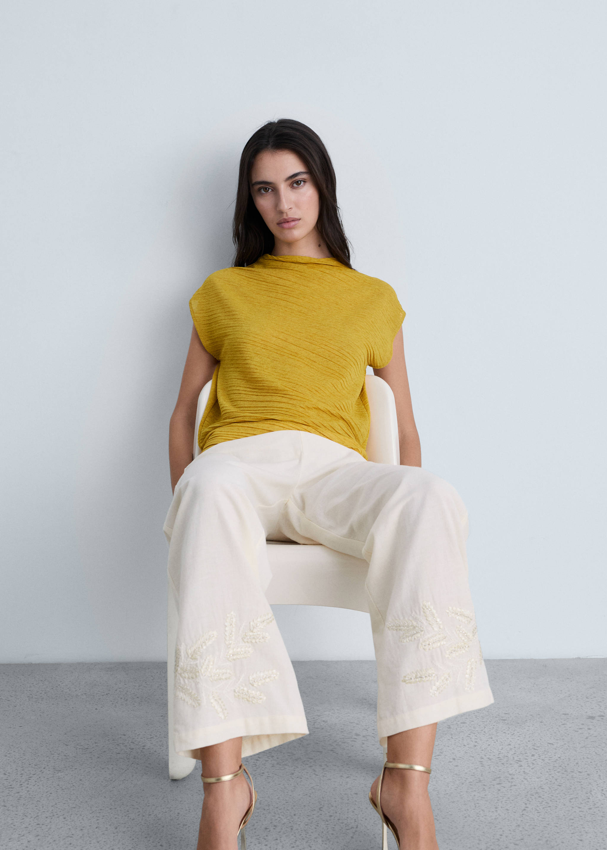 Embroidered straight-fit trousers - Details of the article 2