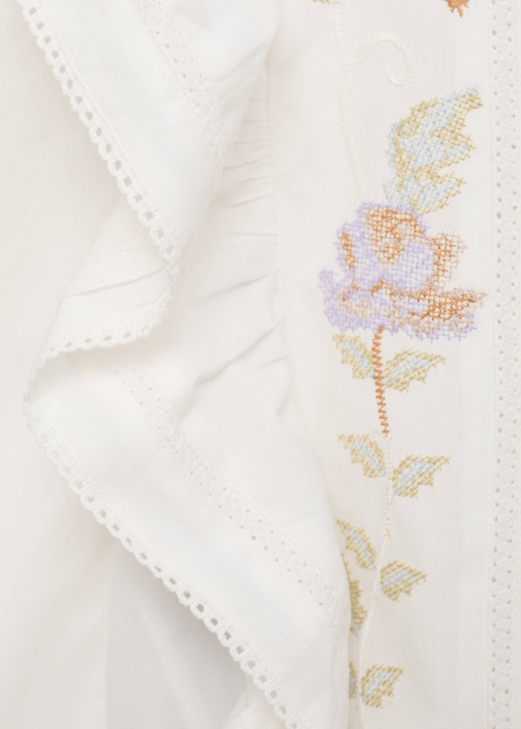 Floral embroidered blouse - Details of the article 8
