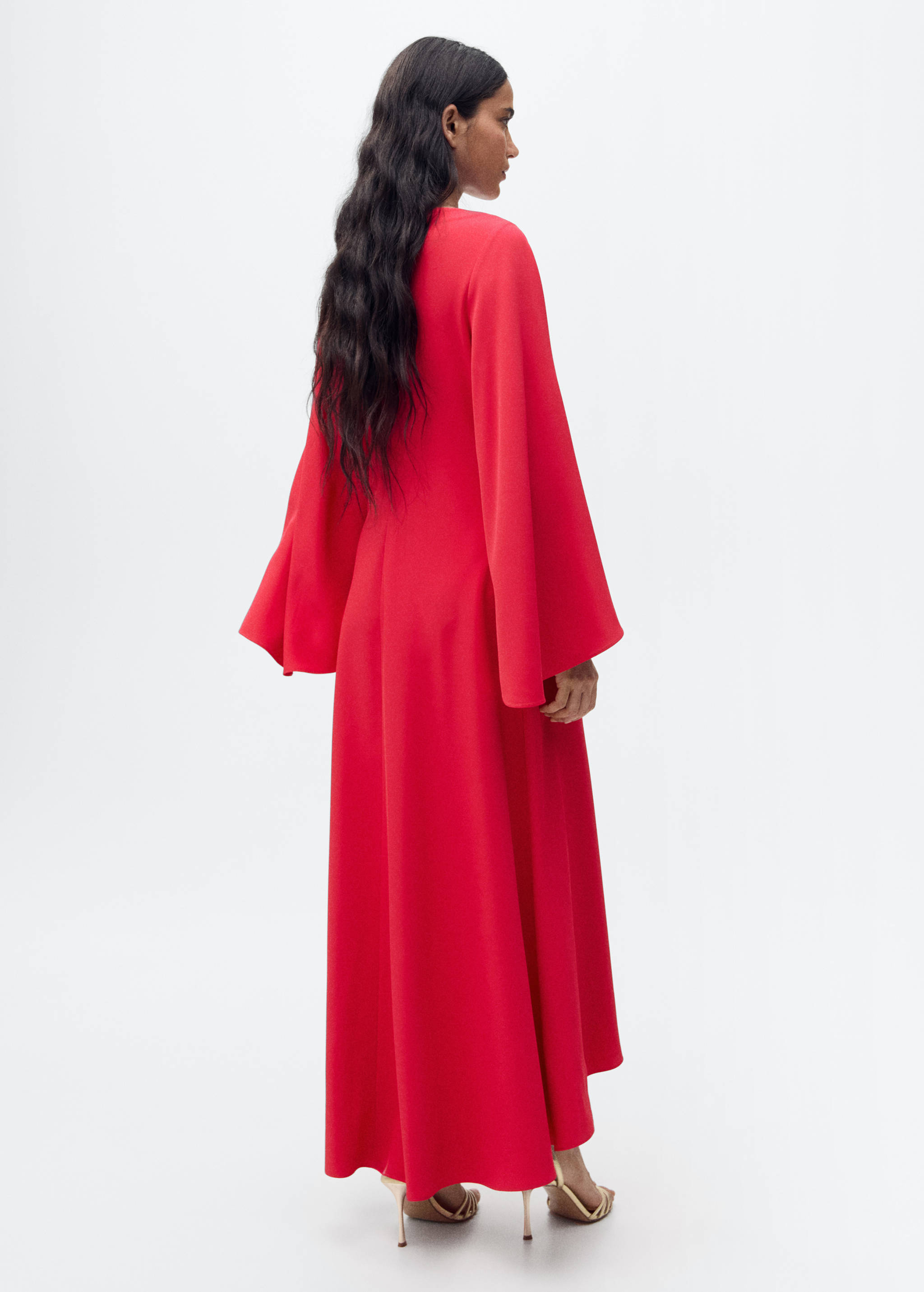 Long flared sleeve dress - Reverse of the article