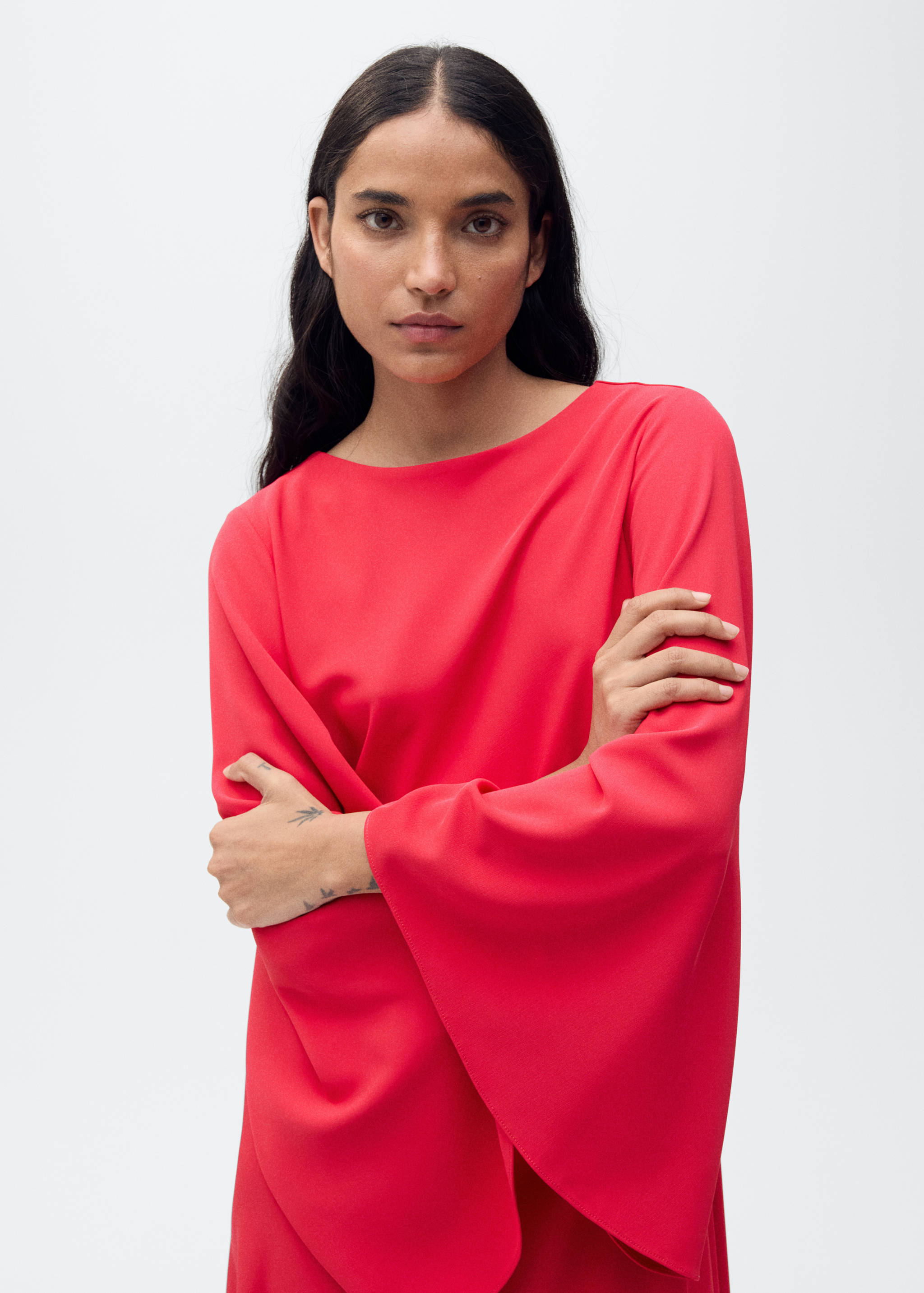 Long flared sleeve dress - Details of the article 1